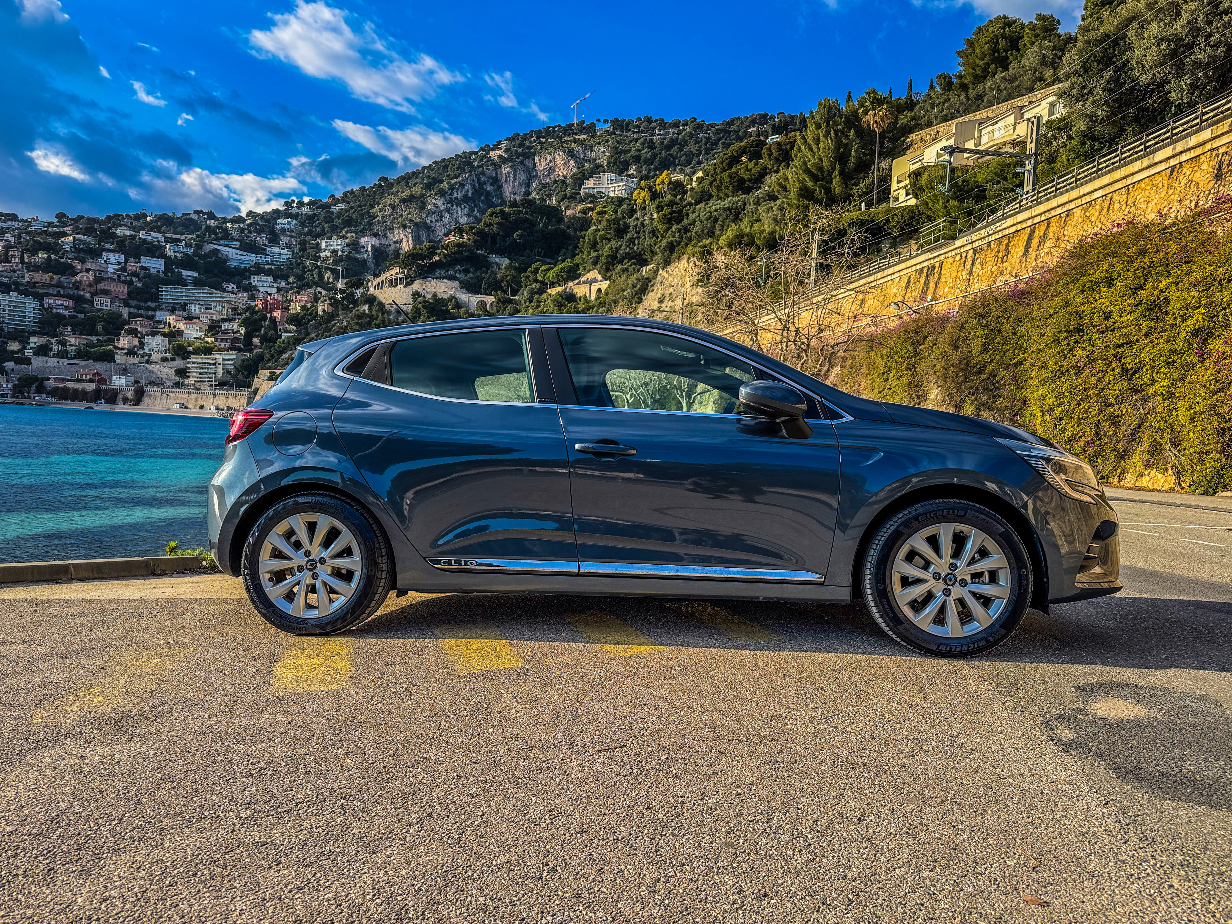 Renault Clio E-tech 708 avec Climatisation