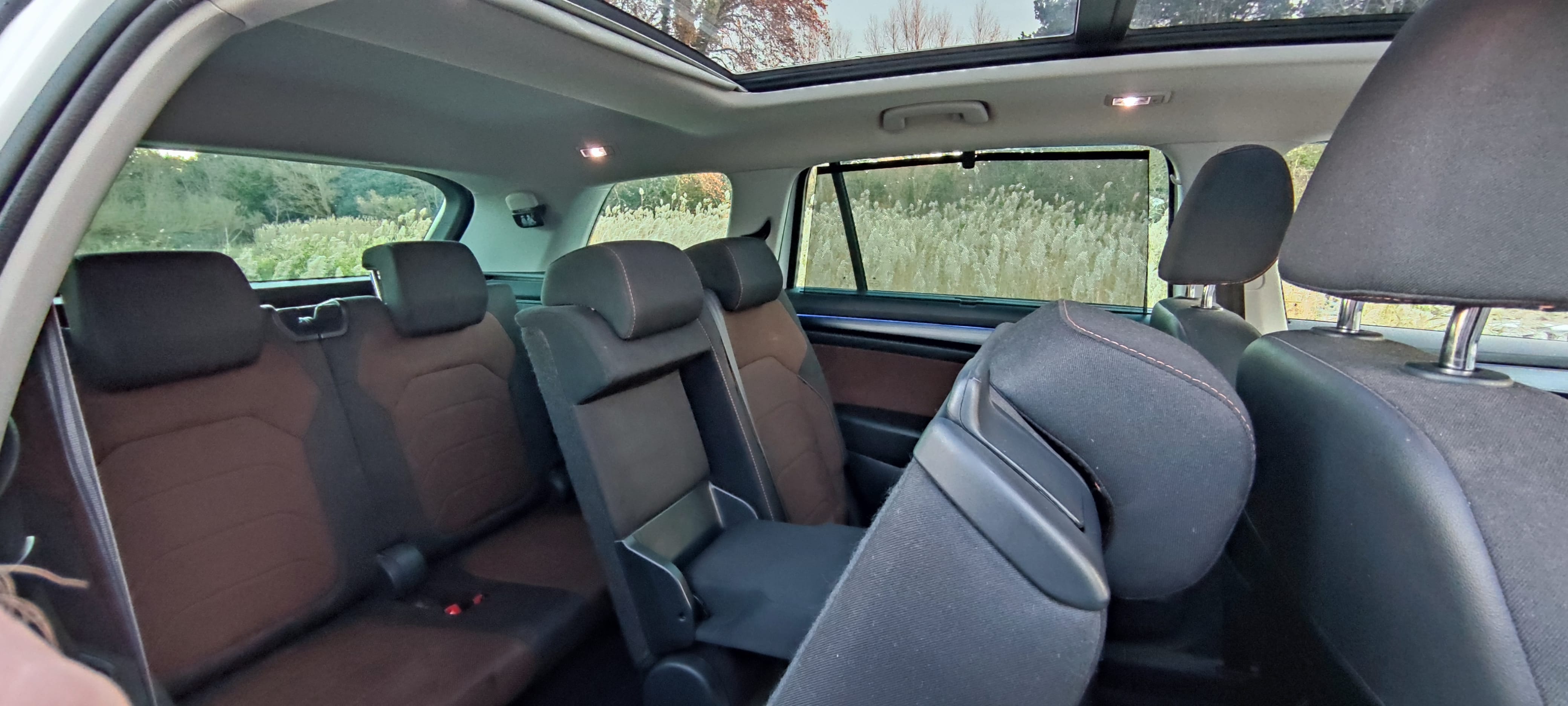 Skoda Kodiaq 7 PLACES, ATTELAGE 1.4 TFSI ESSENCE/E85 avec Audio Bluetooth