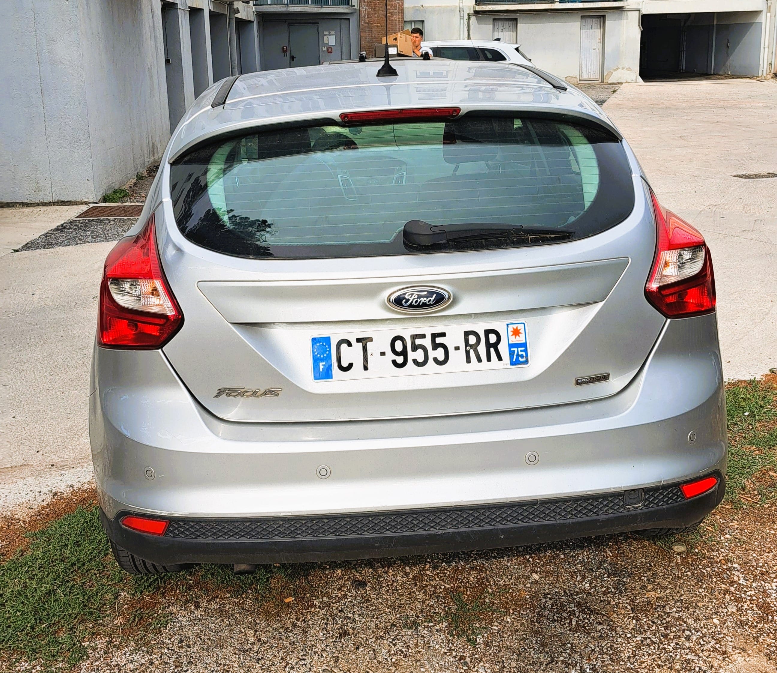 Ford Focus avec Siège bébé