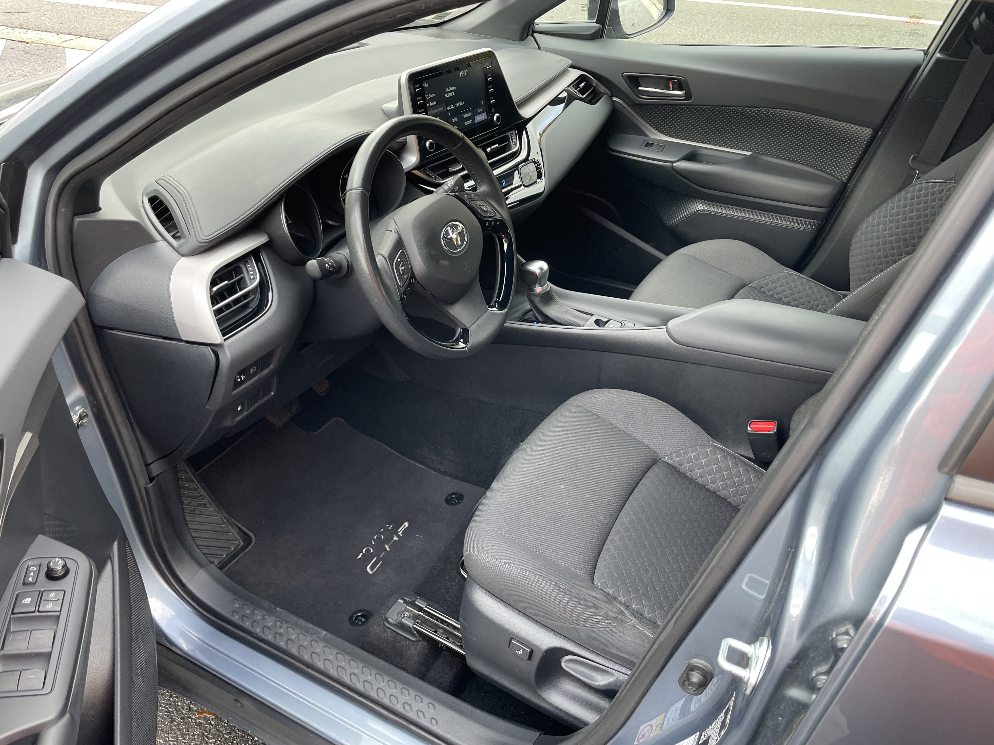 Toyota C-HR Hybrid