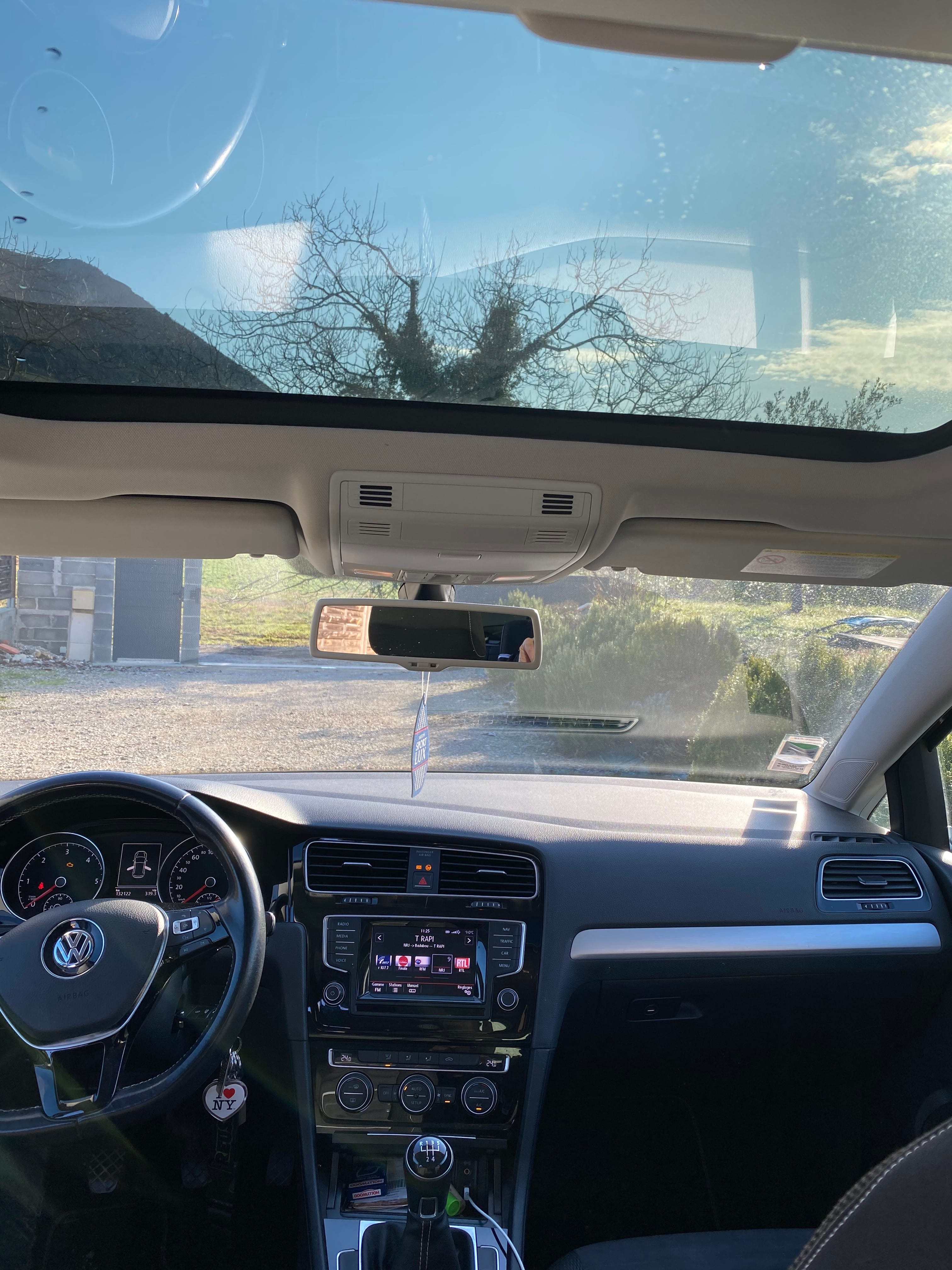 Volkswagen Golf avec GPS