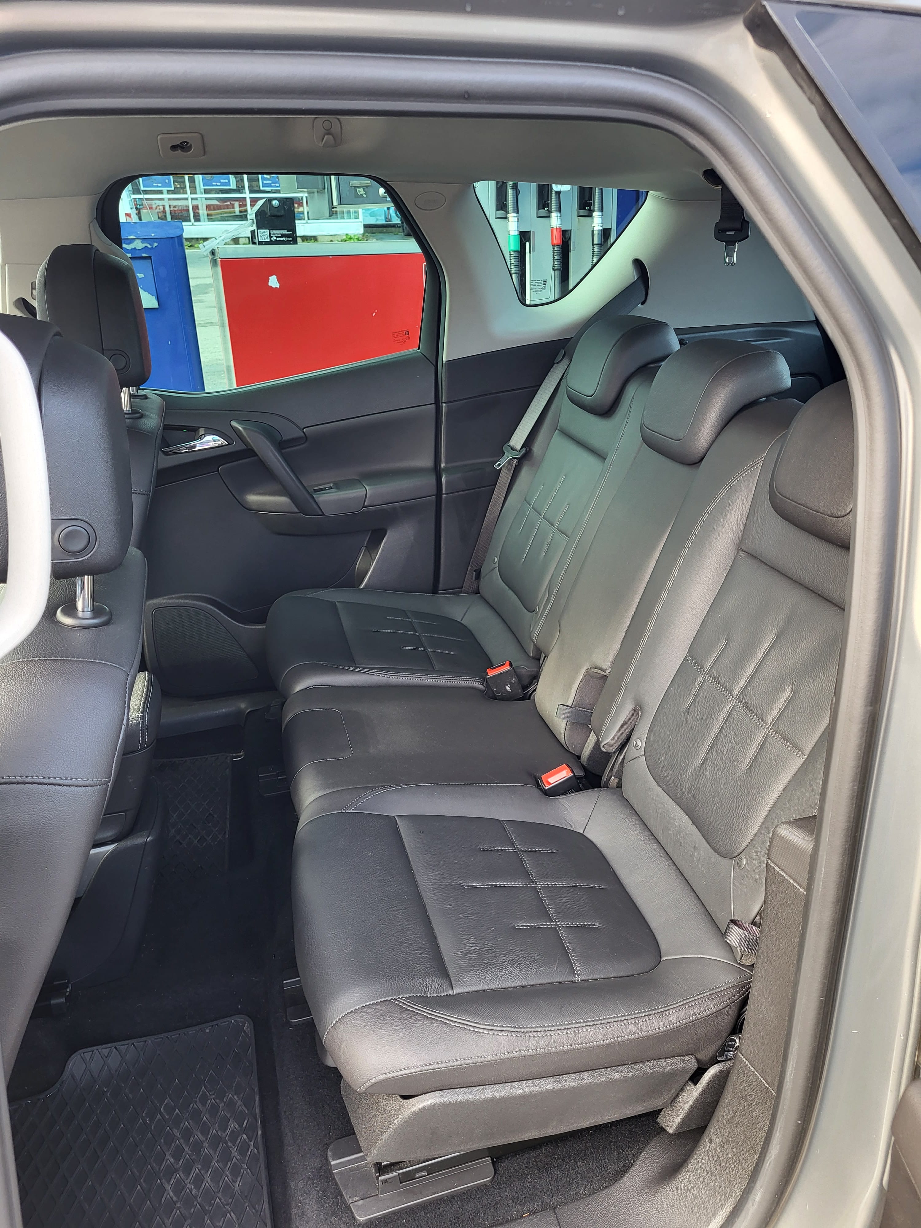 Opel Meriva 1.6tdi met Bluetooth audio