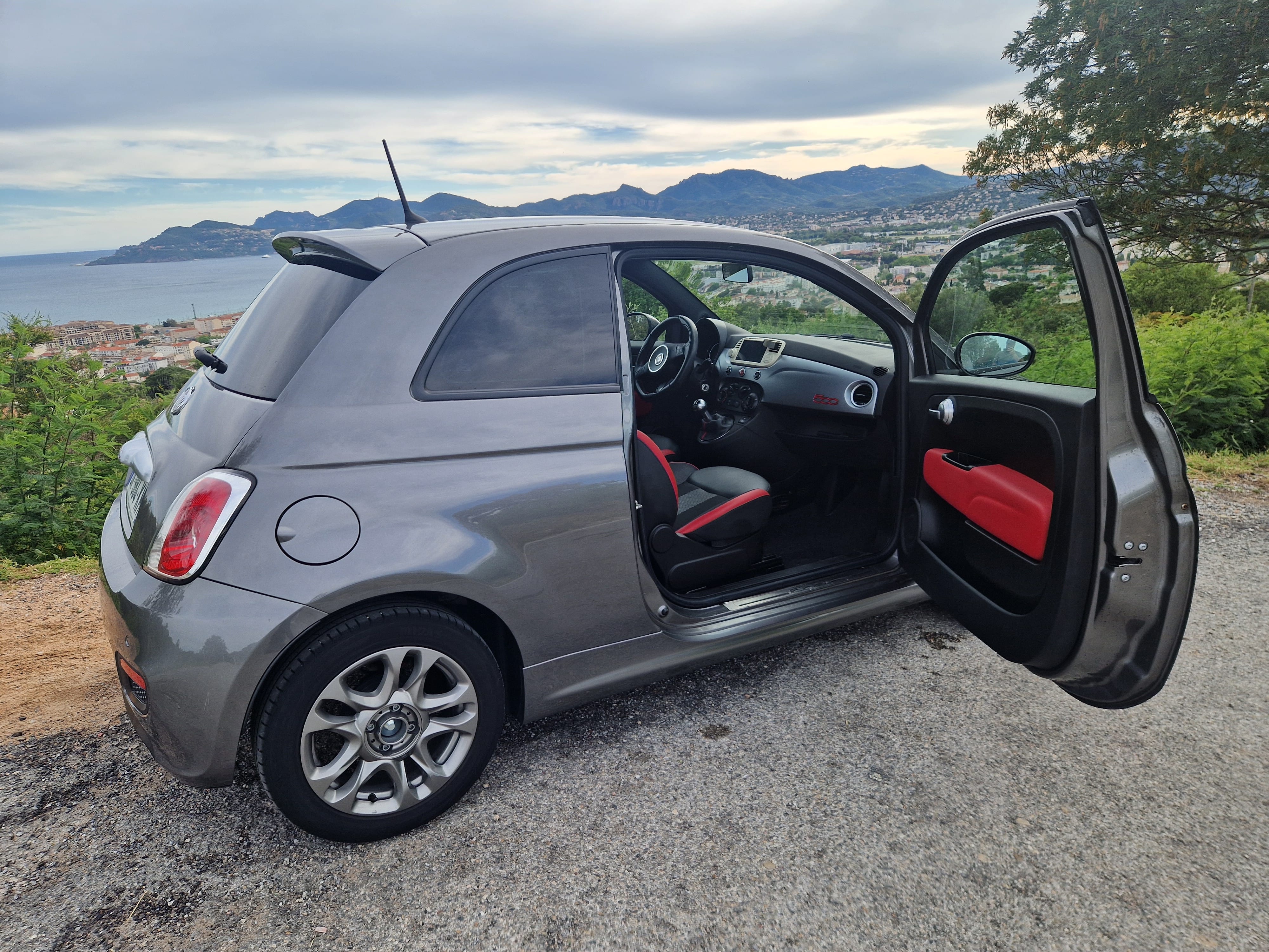 Fiat 500 Sport avec Apple CarPlay