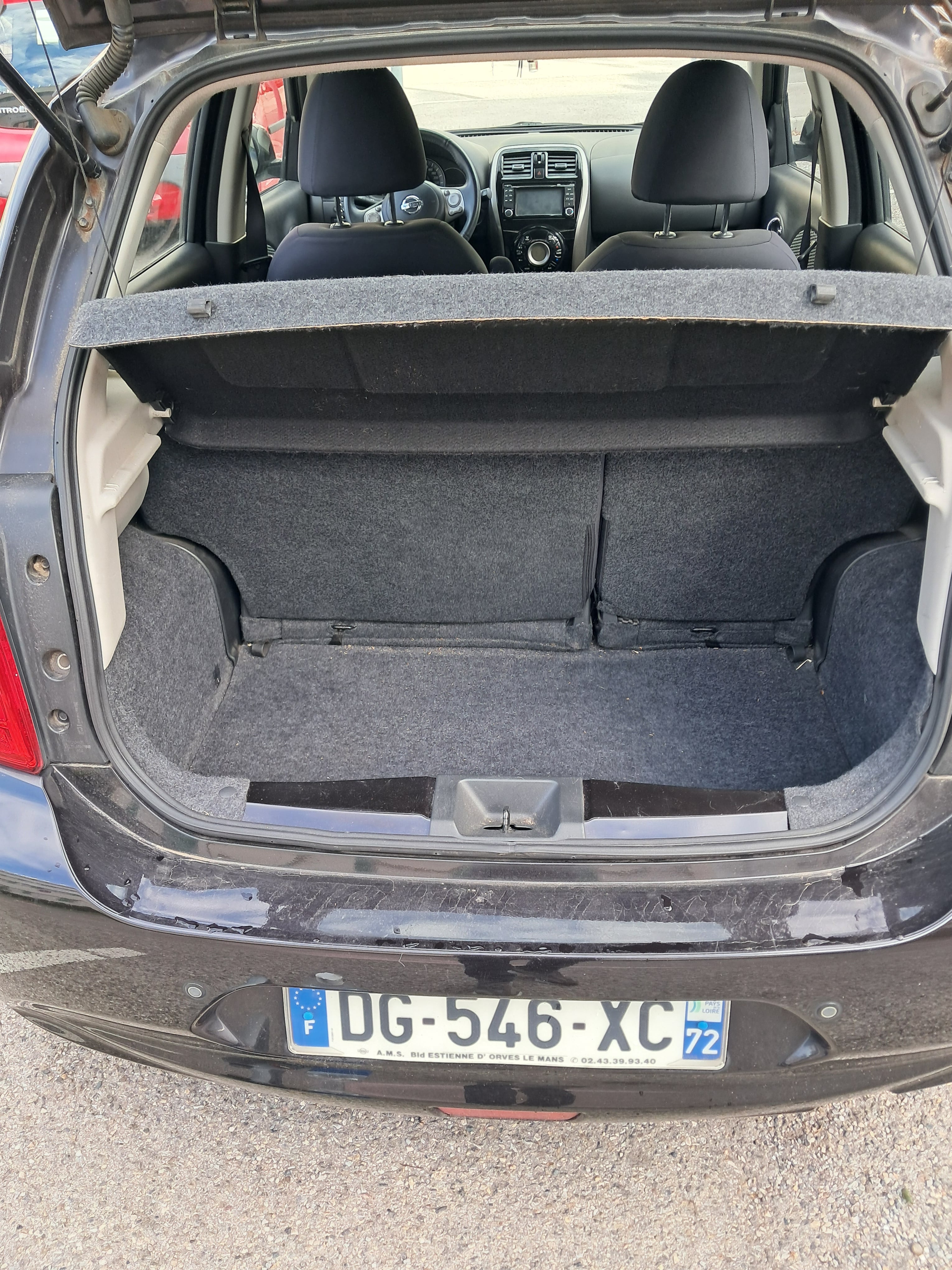 Nissan Micra mit USB-Ladeanschlüsse