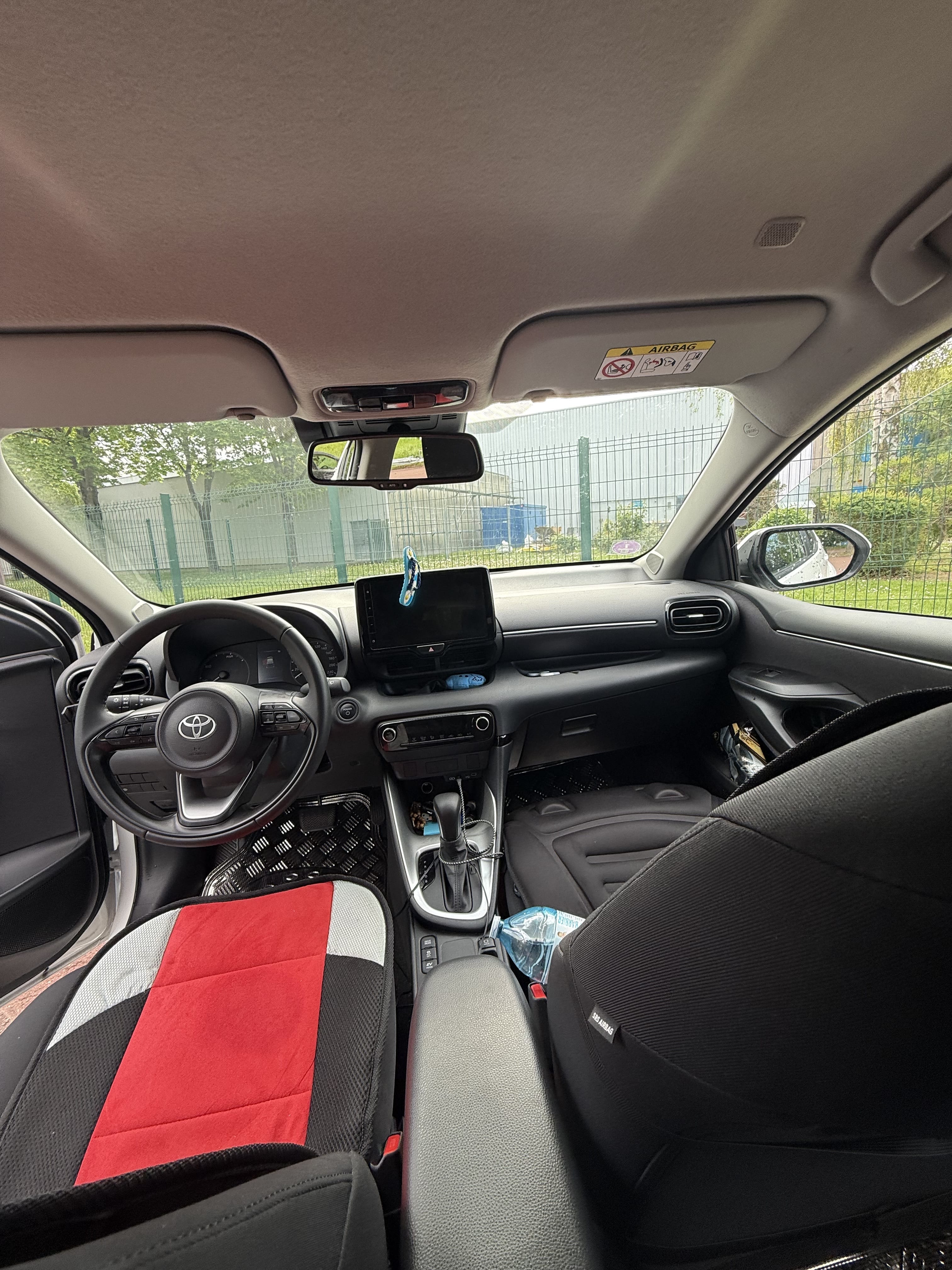 Toyota Yaris Hybride avec Régulateur de vitesse