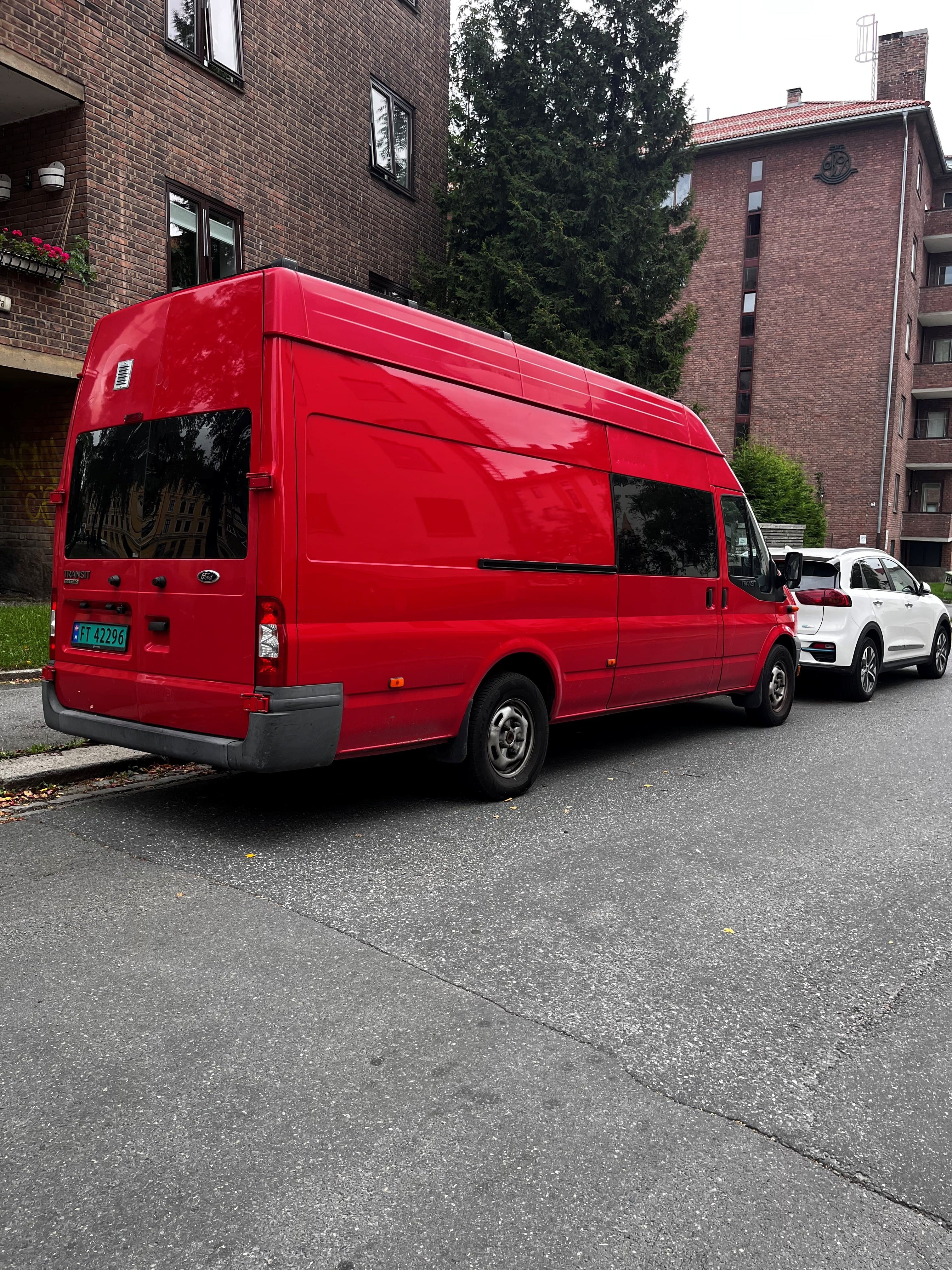 Ford Transit Camper 2,5 diesel med Aircondition