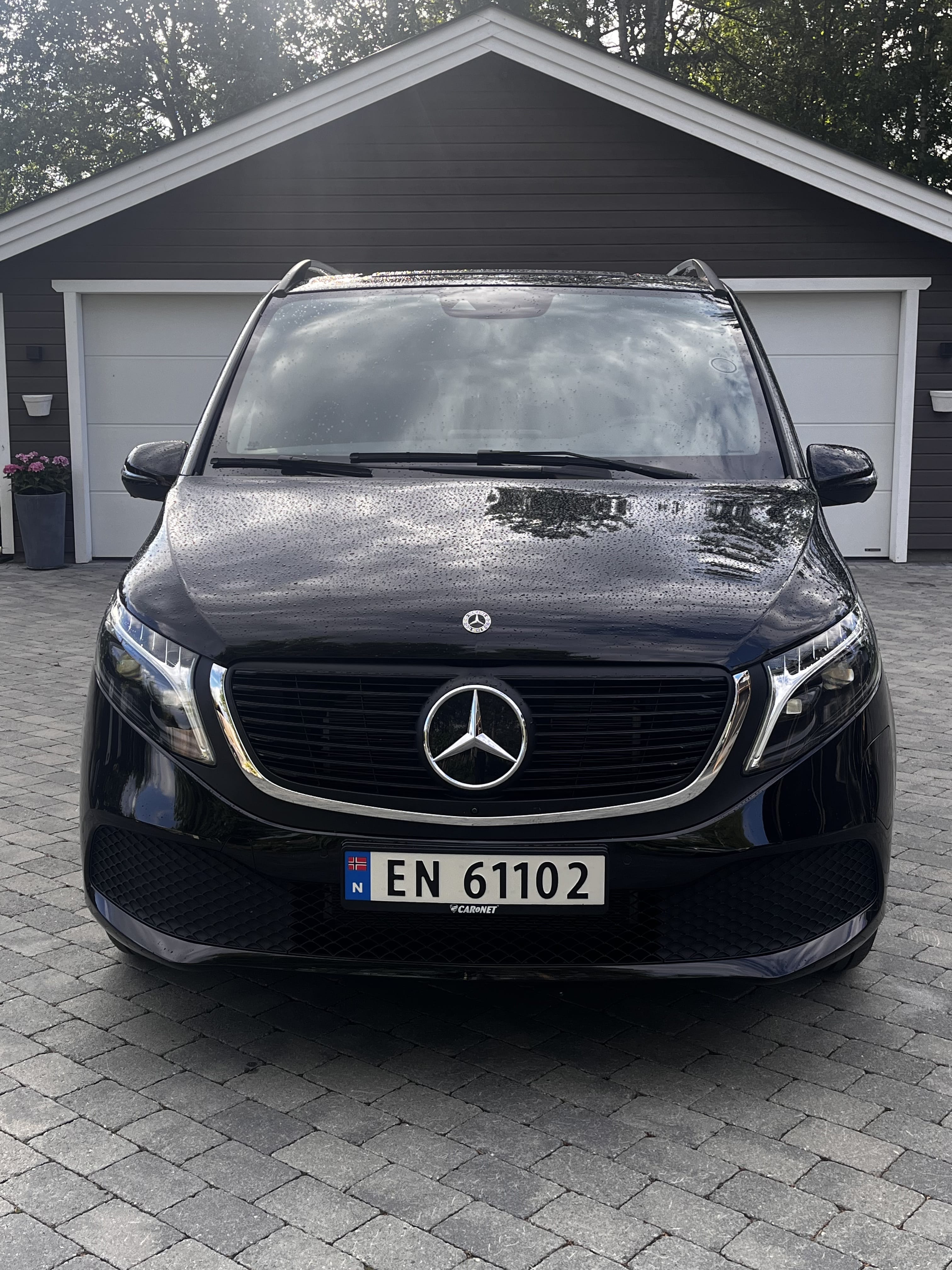 Mercedes-Benz EQV, 2025, Elektrisk, automatisk, 8 seter