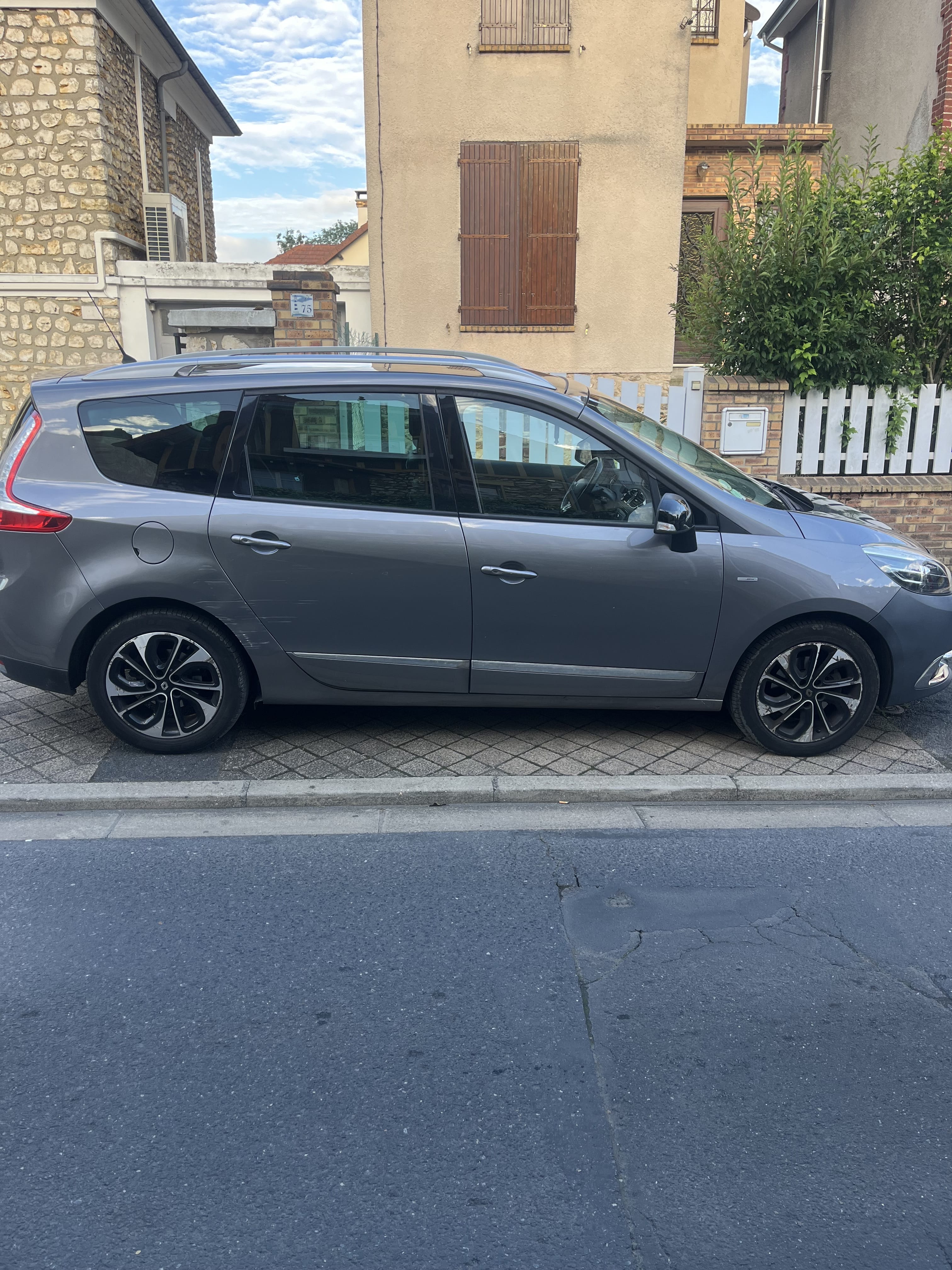 Renault Scenic avec Climatisation