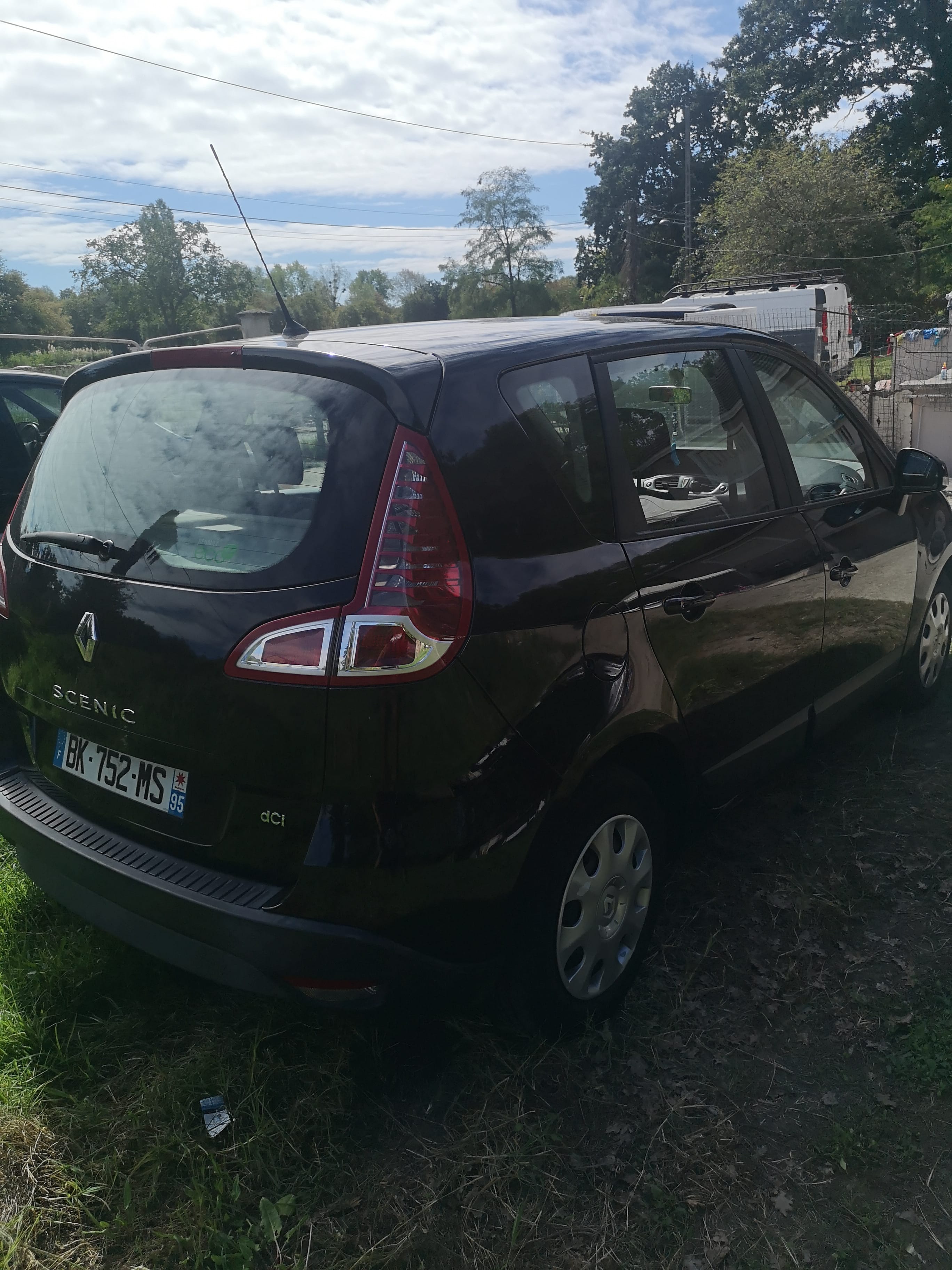 Renault Scenic 1.5 dci avec Climatisation