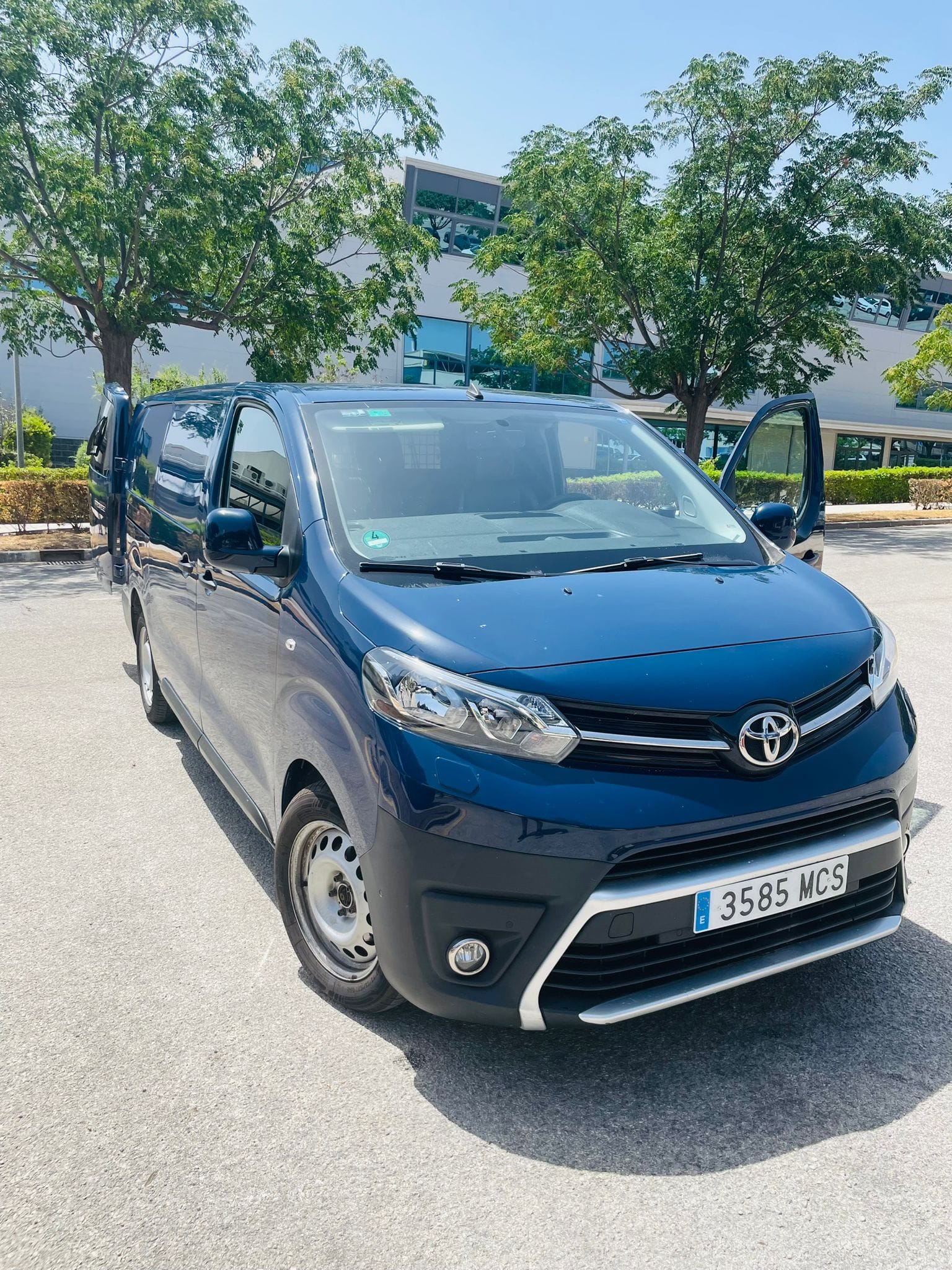 Toyota Proace Furgoneta con Apple CarPlay