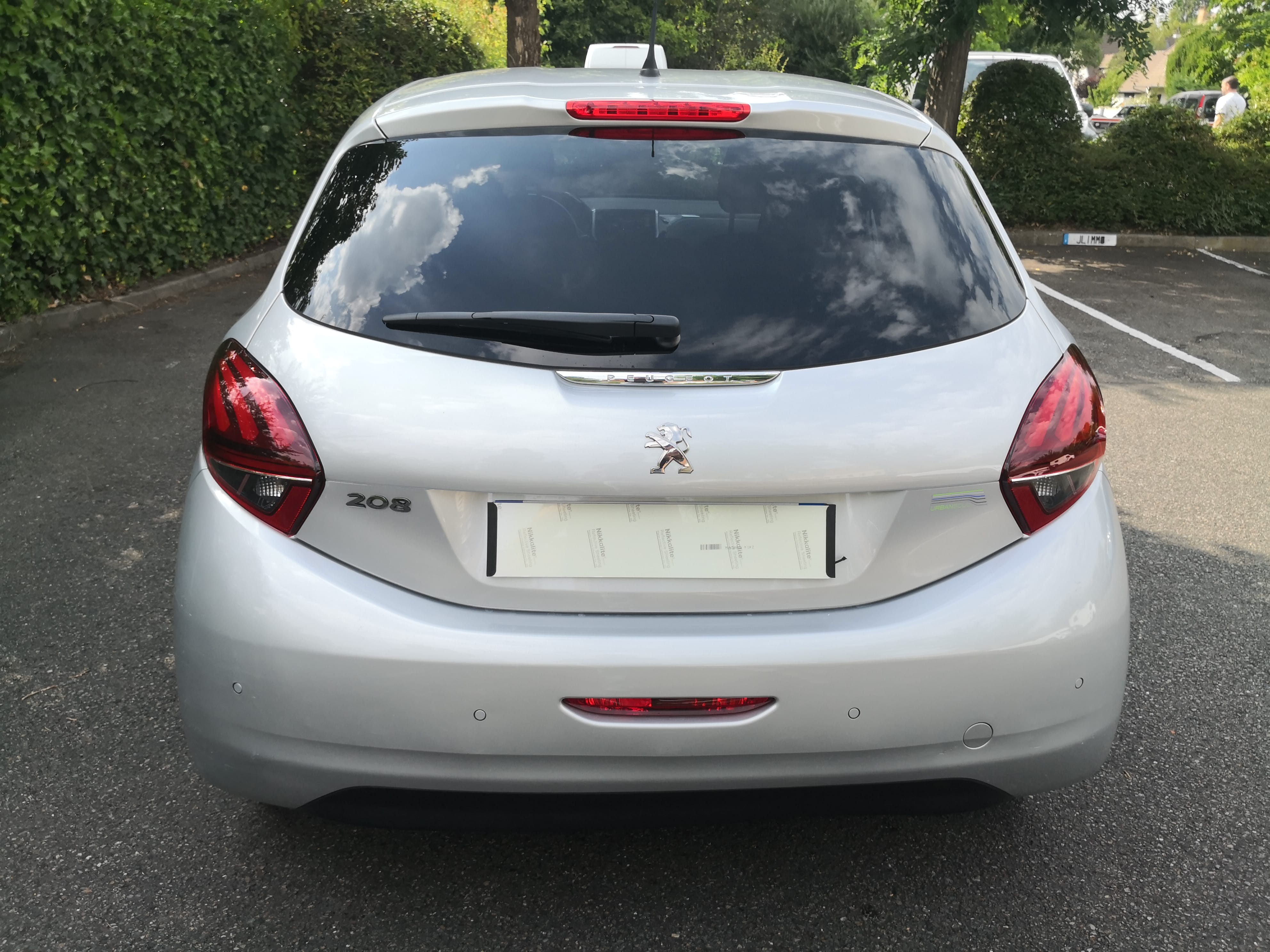 Peugeot 208 5 Portes avec Entrée audio / iPod