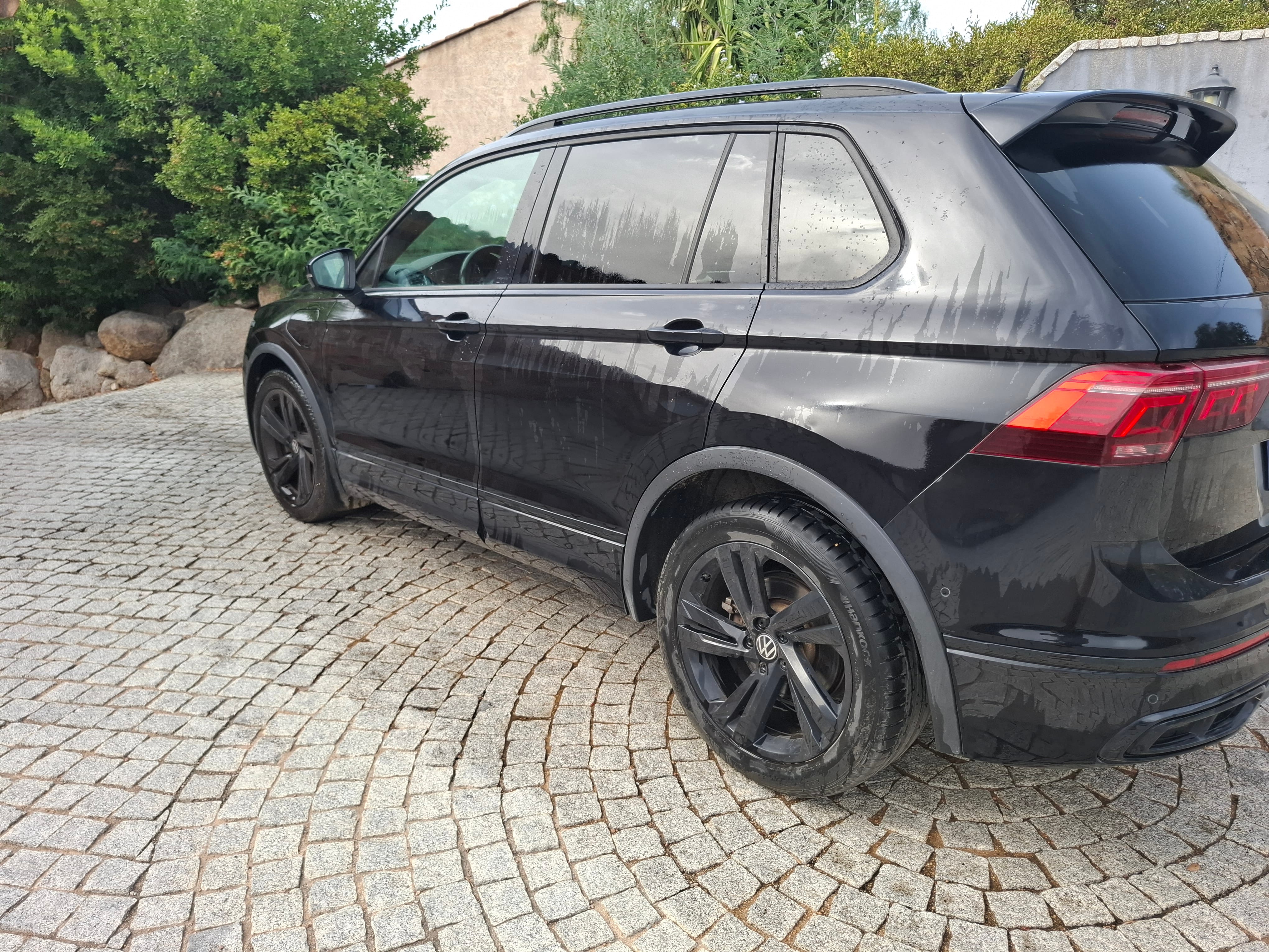 Volkswagen Tiguan SE R-LINE Black avec Climatisation