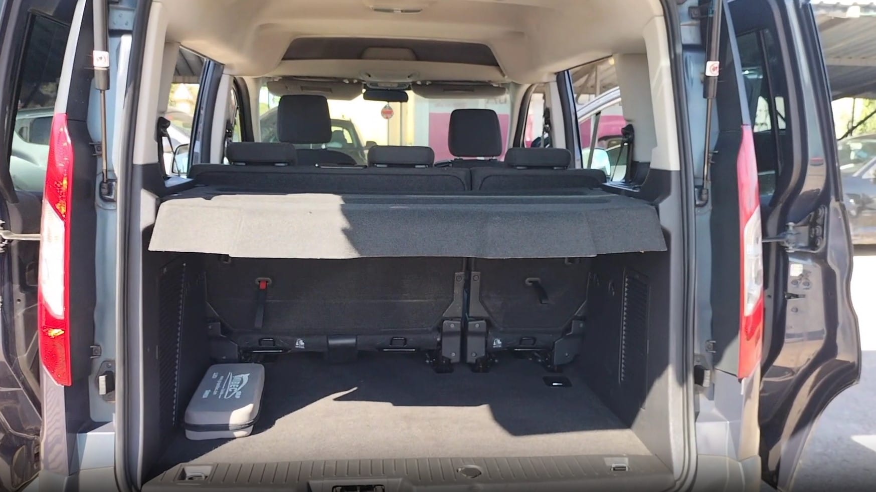 Ford Tourneo Connect Airport - Hotel - Villa - Alcudia con Portabicicletas