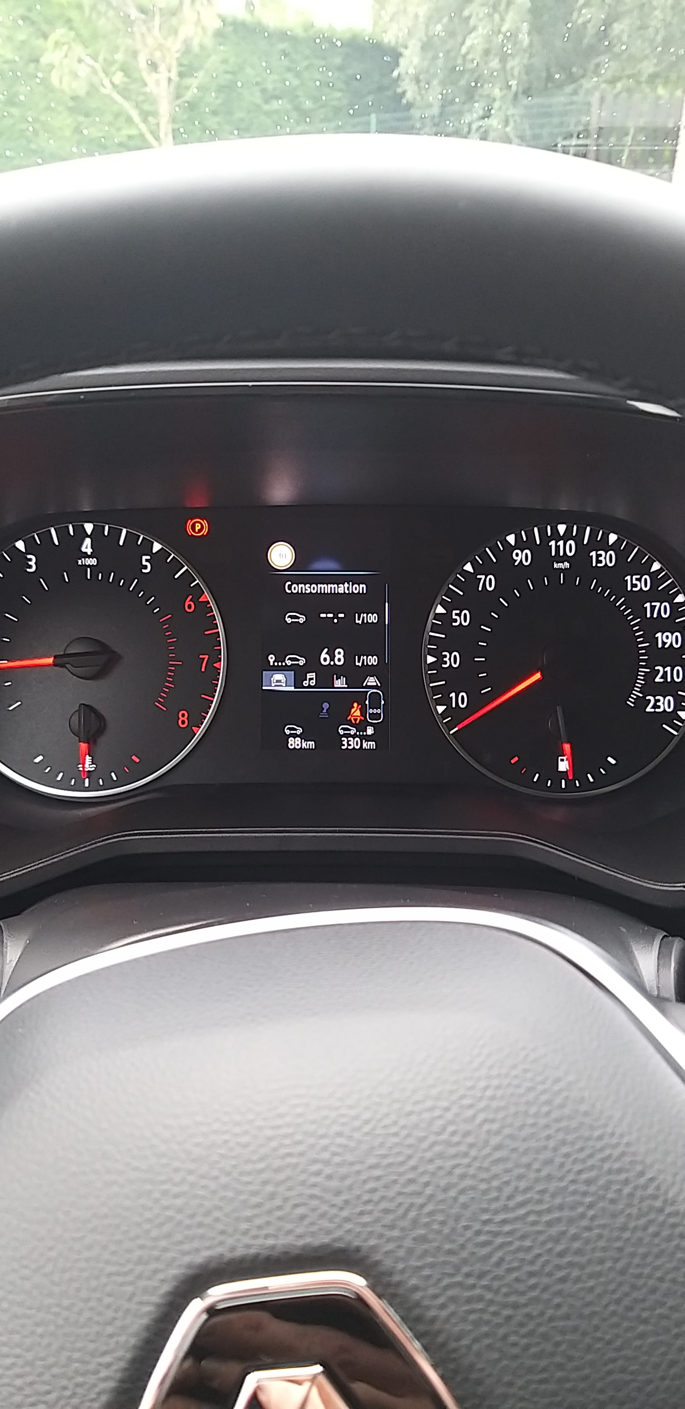 Renault Clio 1.0  E10 95 avec Entrée audio / iPod