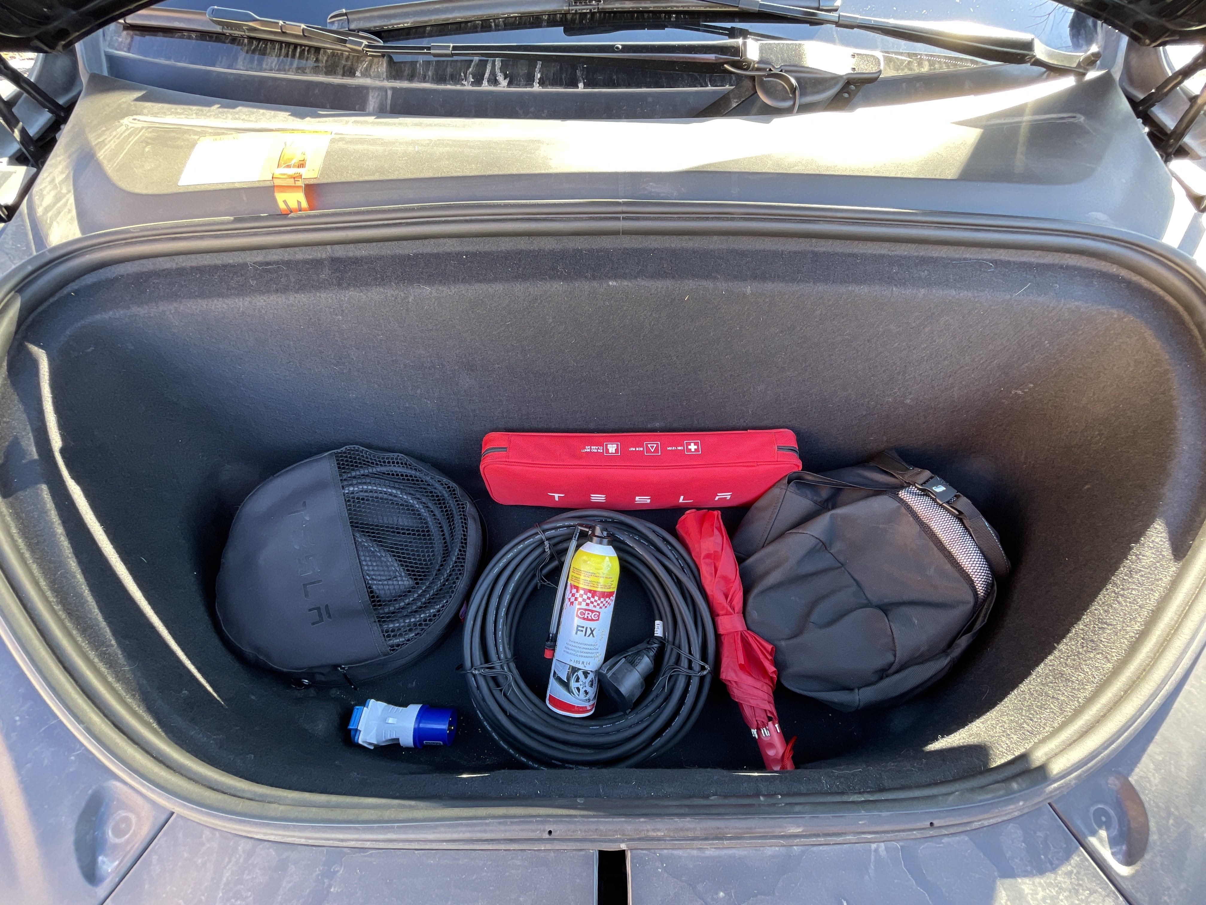 Tesla Model X 100D med Babysete