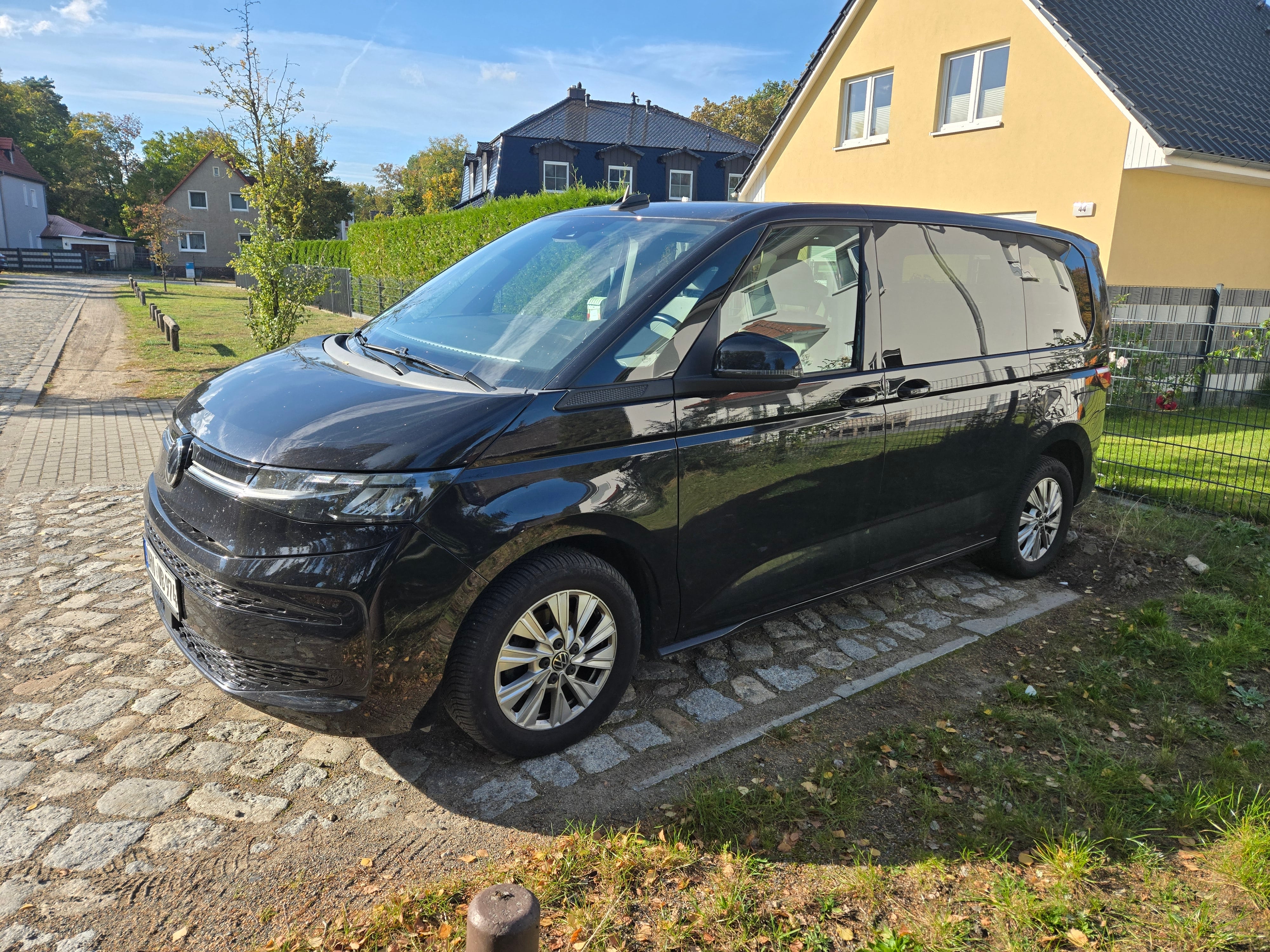 Volkswagen Multivan, 2022, Super 95, Automatik, 7 Sitze