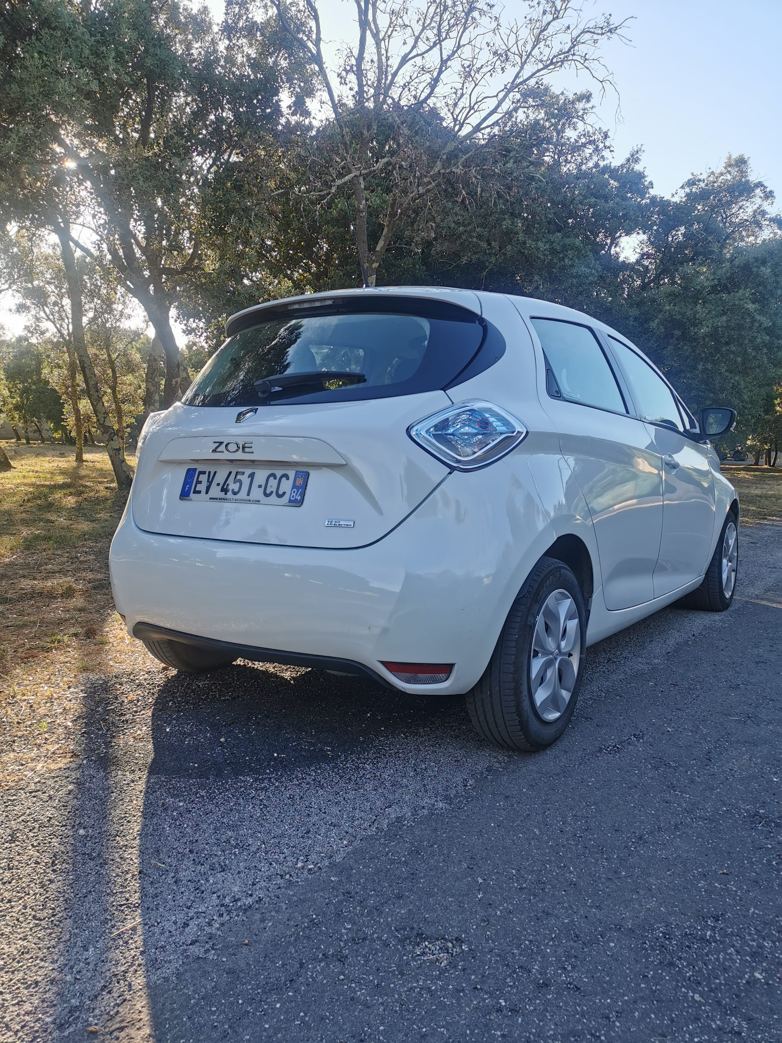 Renault ZOE with Baby seat