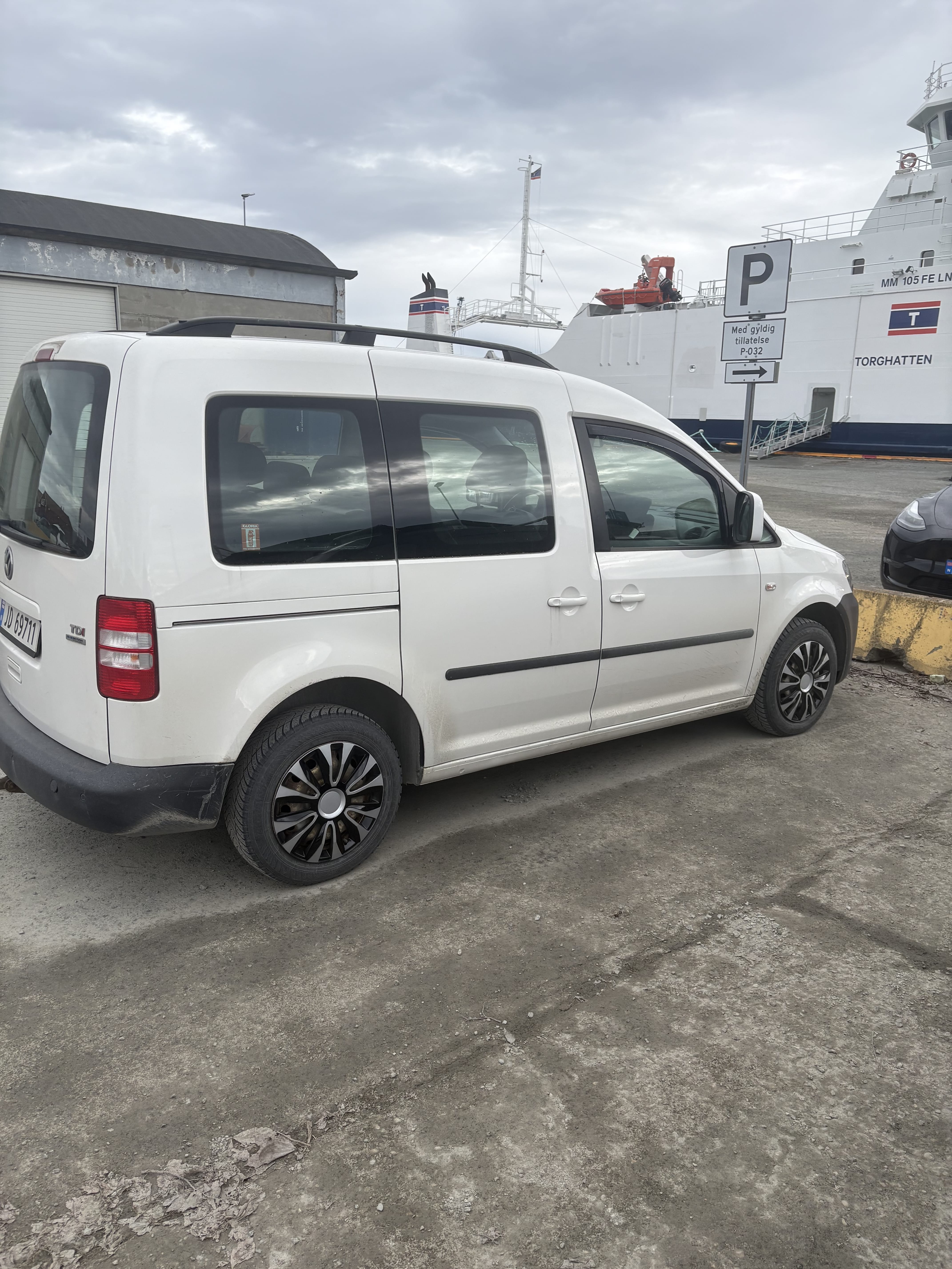 Volkswagen Caddy med Aircondition