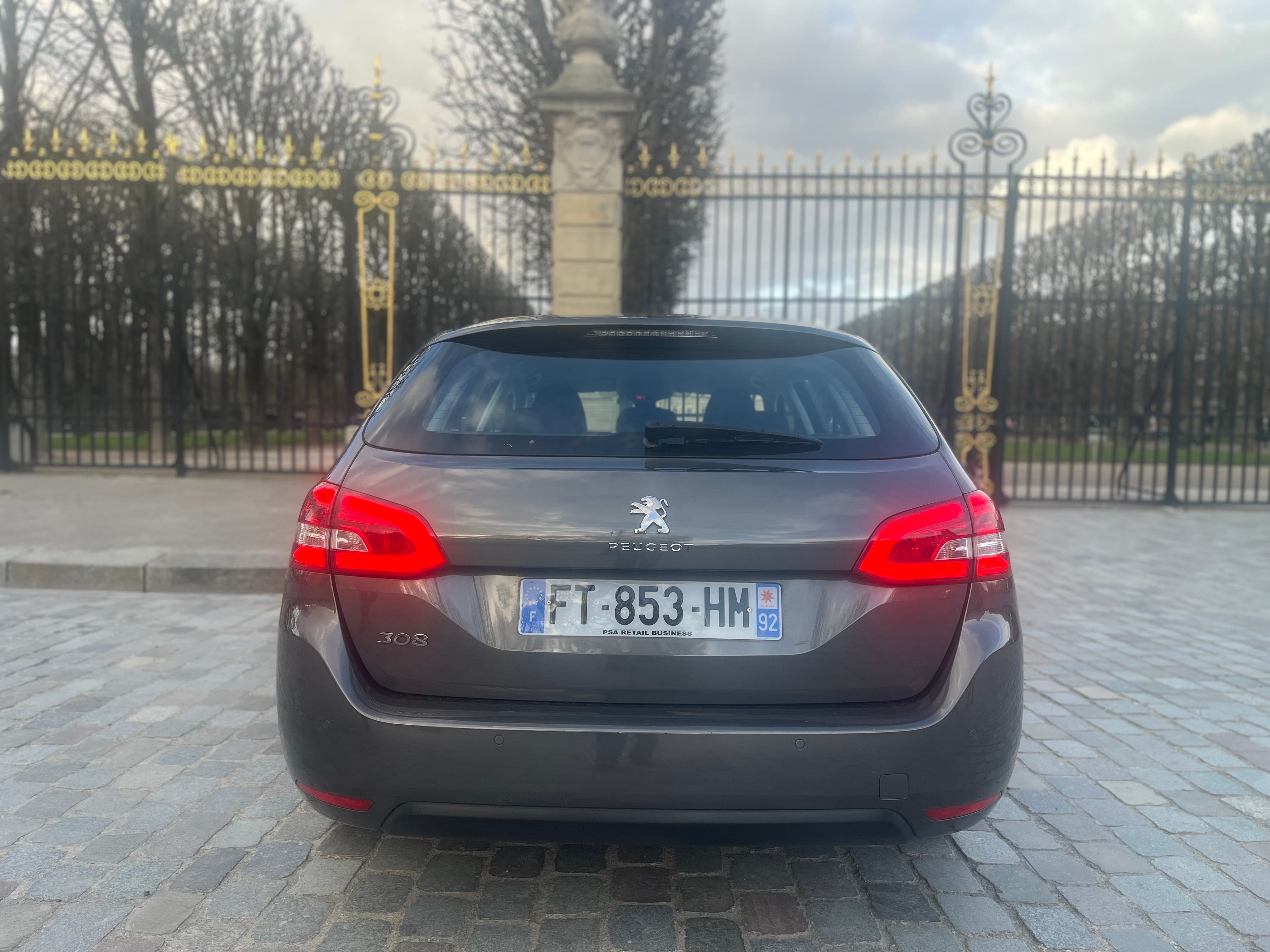 Peugeot 308 SW 130ch HDI - Gare Montparnasse