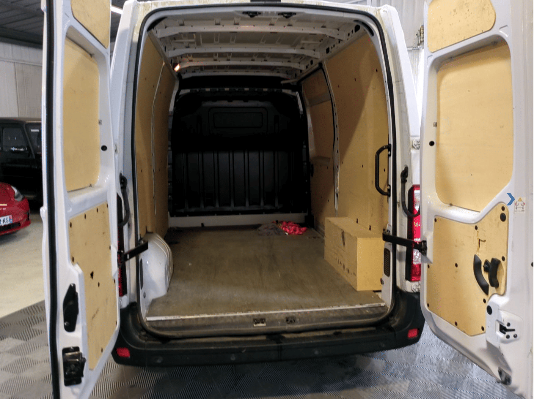 Renault Master FOURGON UTILITAIRE TRANSPORT DÉMÉNAGEMENT avec Audio Bluetooth