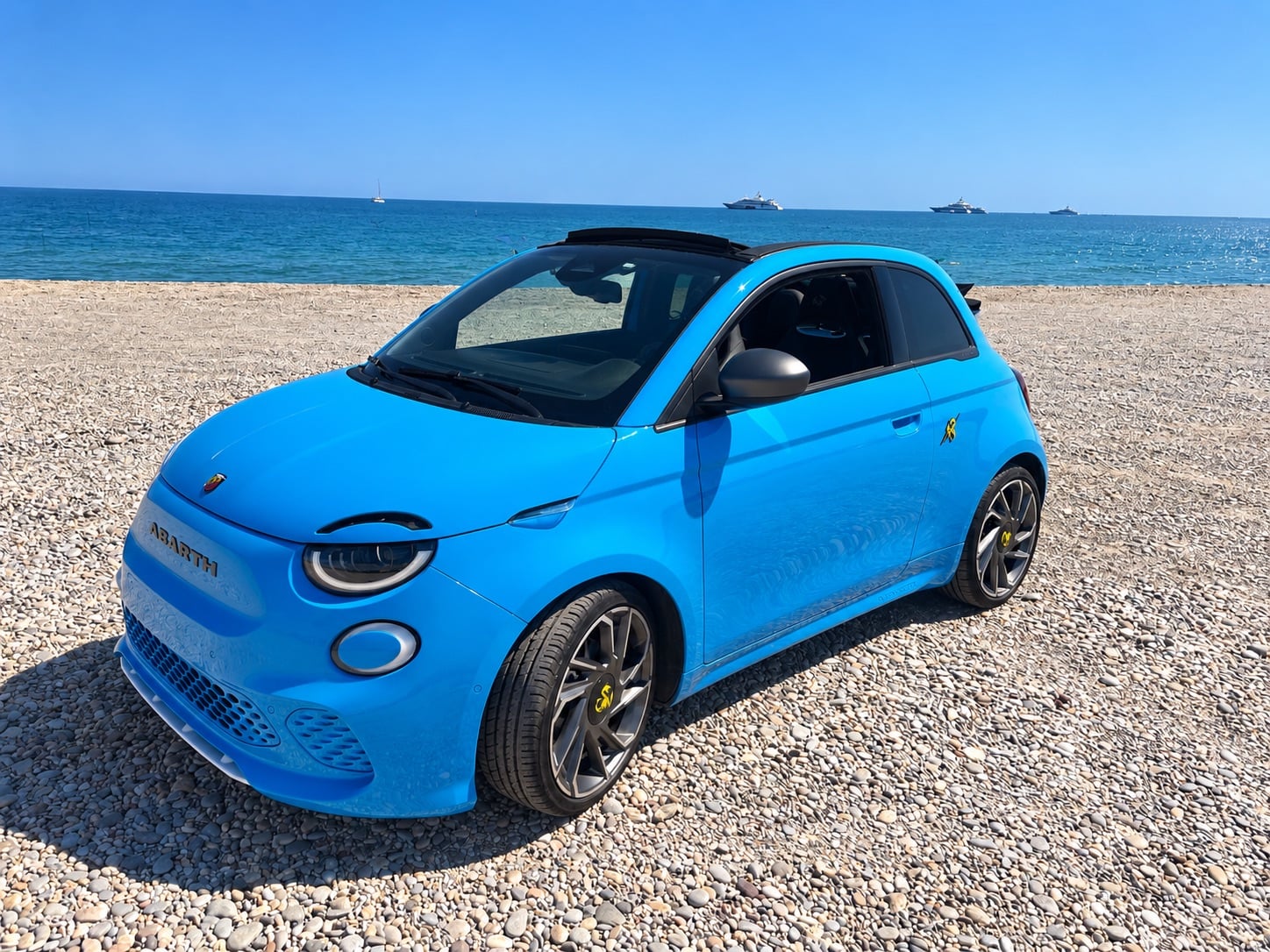 Abarth 500e Cabriolet 155 chevaux électrique, 2023, Électrique, automatique
