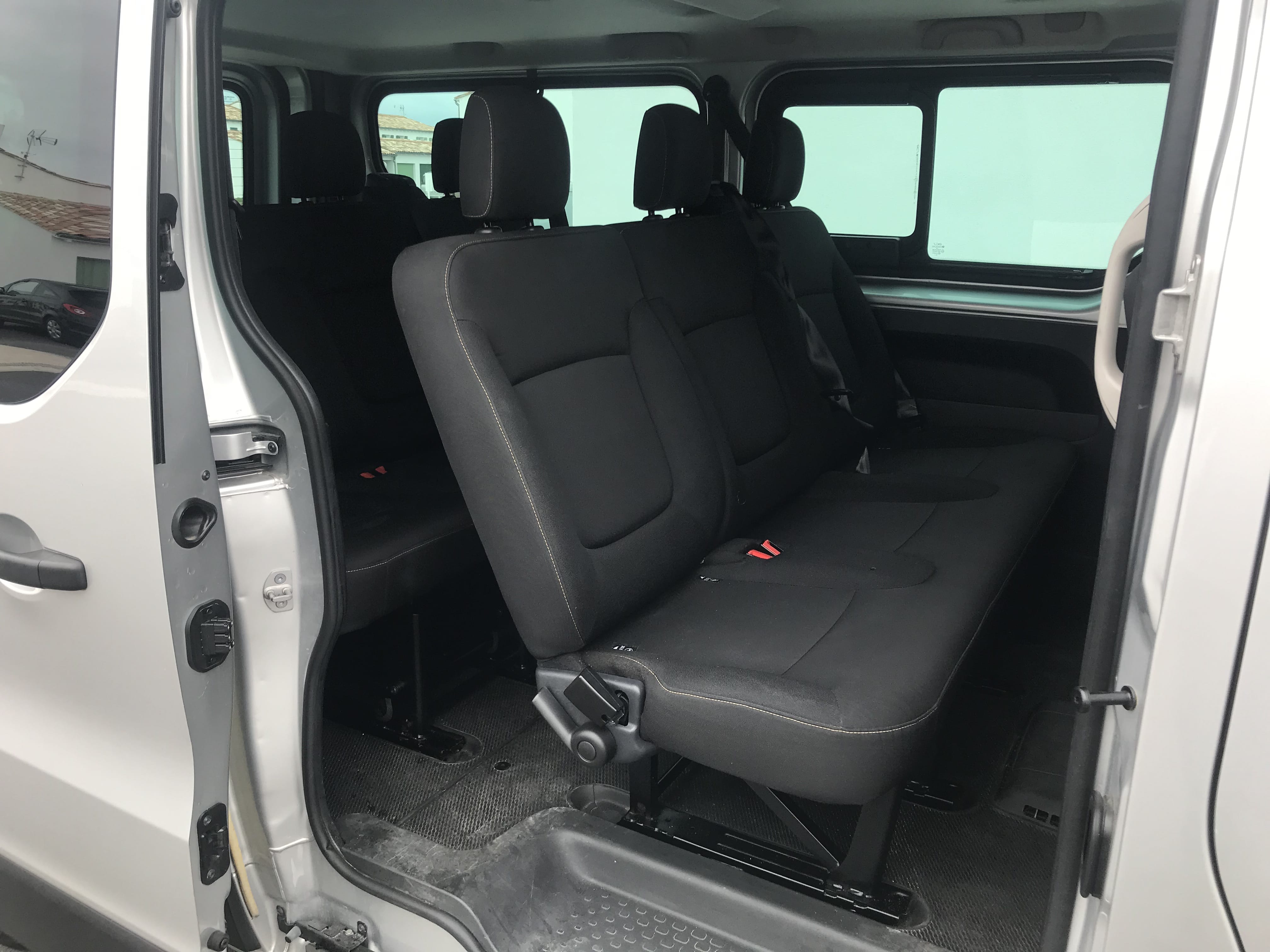 Renault Trafic Passenger avec GPS