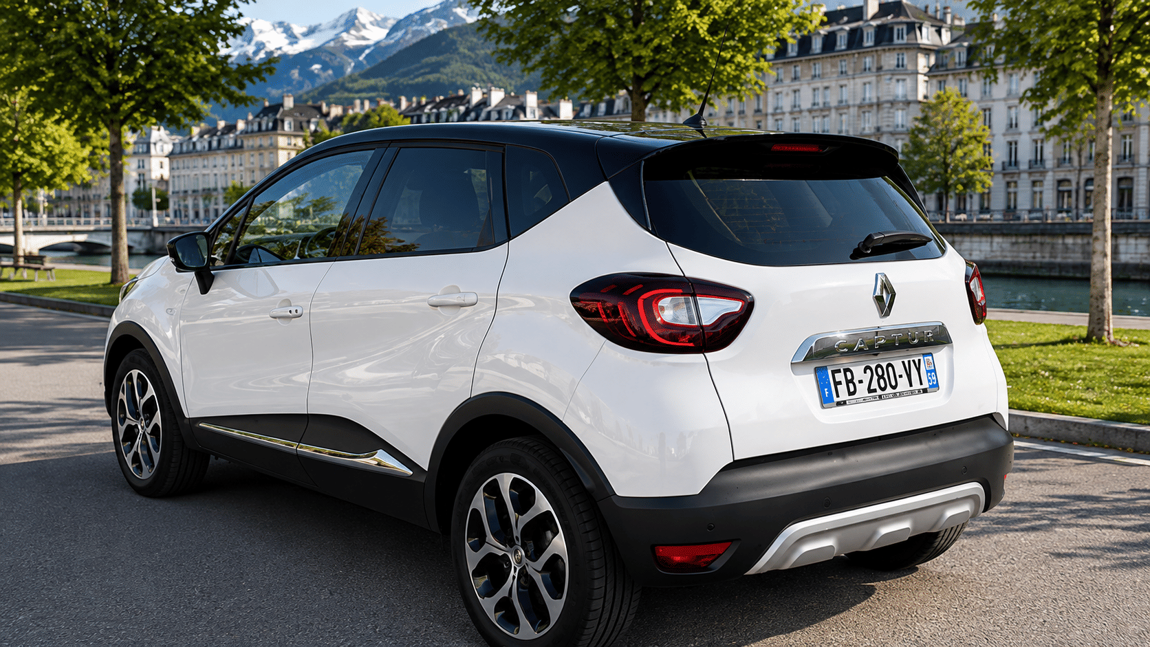 Renault Captur 1.5 dci Grenoble Gare /Aéroport Montagne - ville avec Caméra de recul
