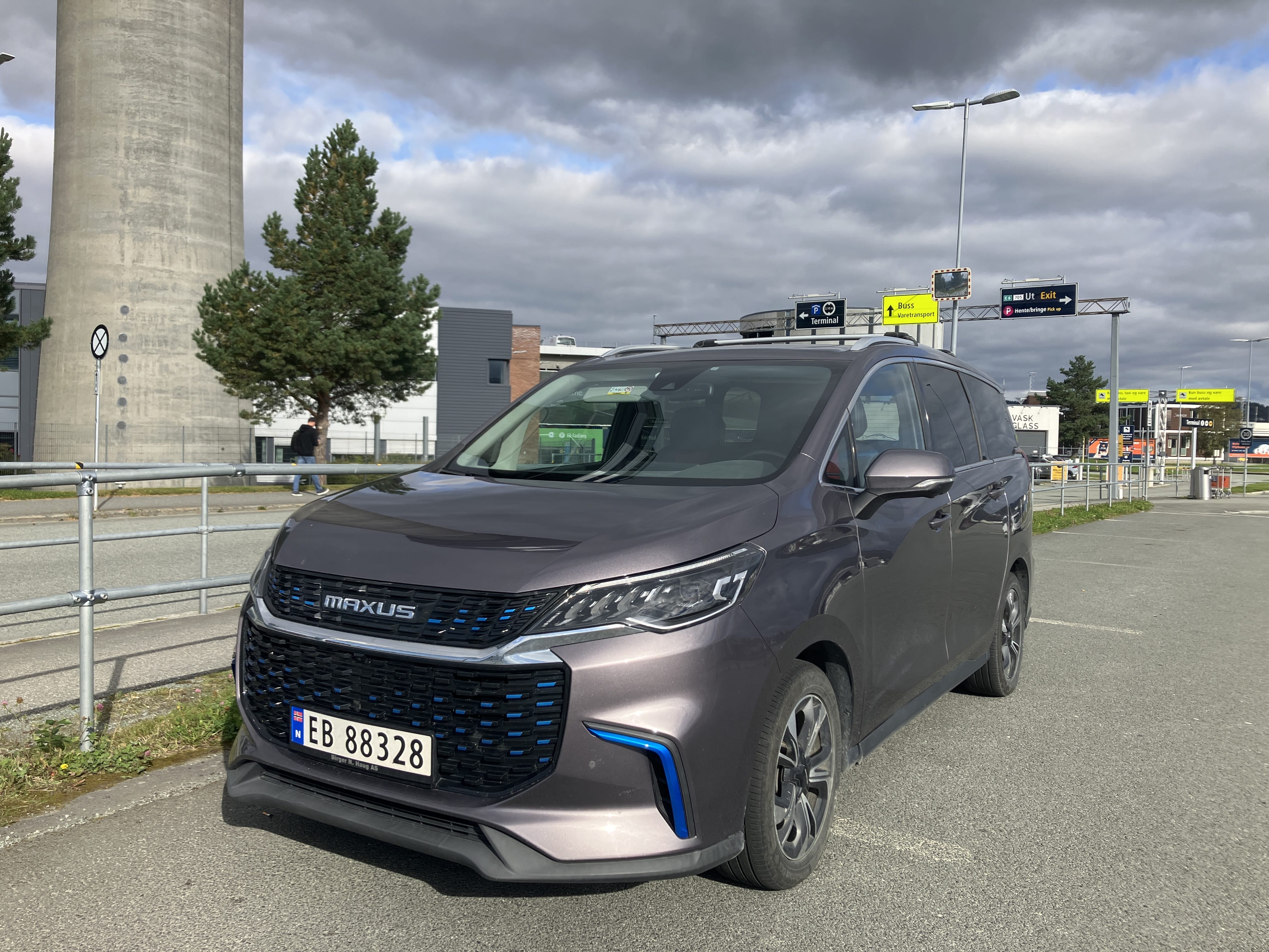 Maxus Euniq, 2020, Elektrisk, automatisk, 7 seter