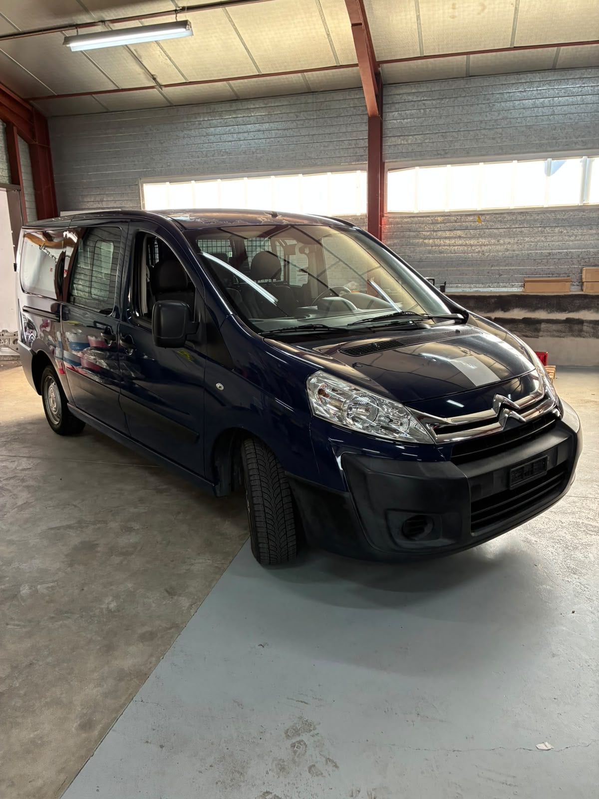 Citroen Jumpy Multispace 2.L HDI avec Climatisation