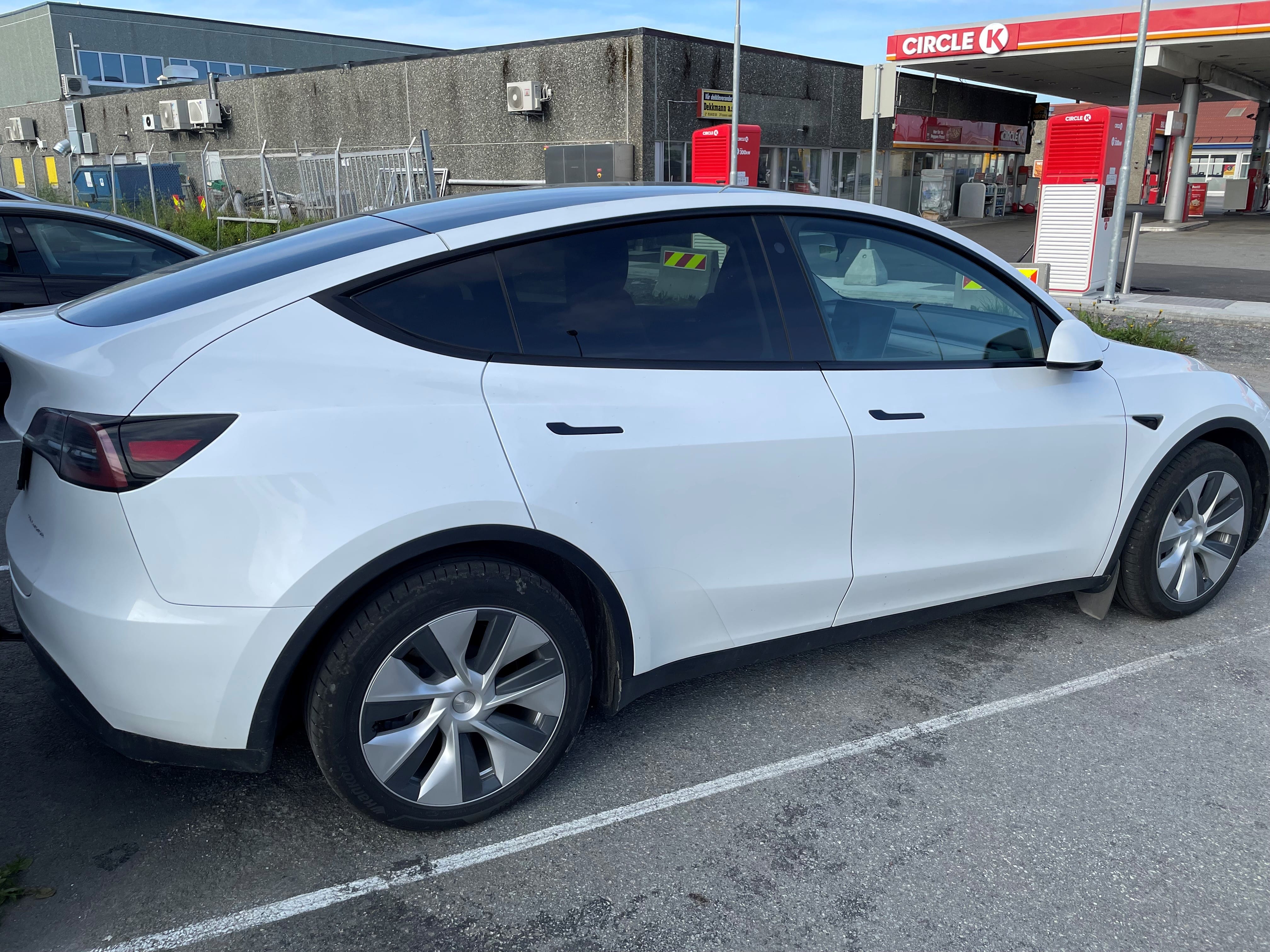 Tesla Model Y Long Range med Aircondition