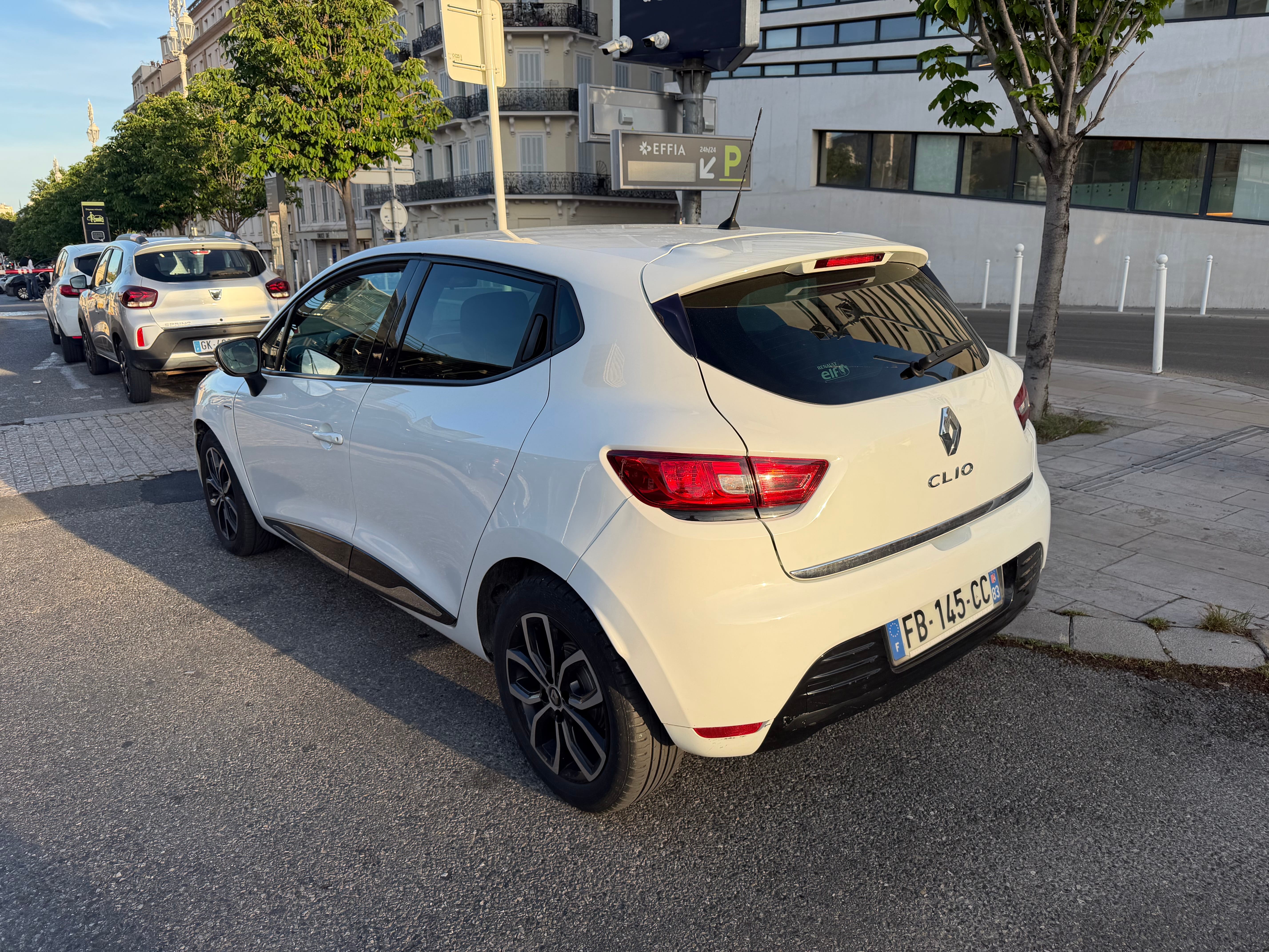 Renault Clio 0.9 TCe 90ch avec Régulateur de vitesse