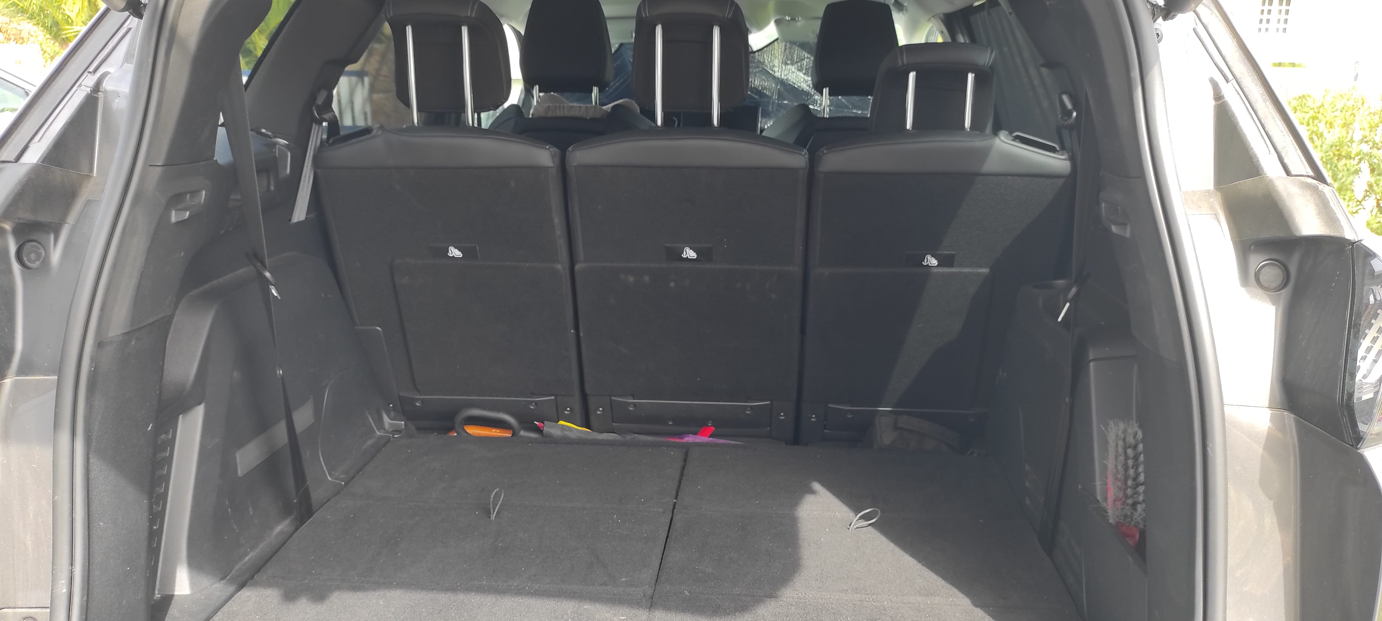 Peugeot 5008 avec GPS