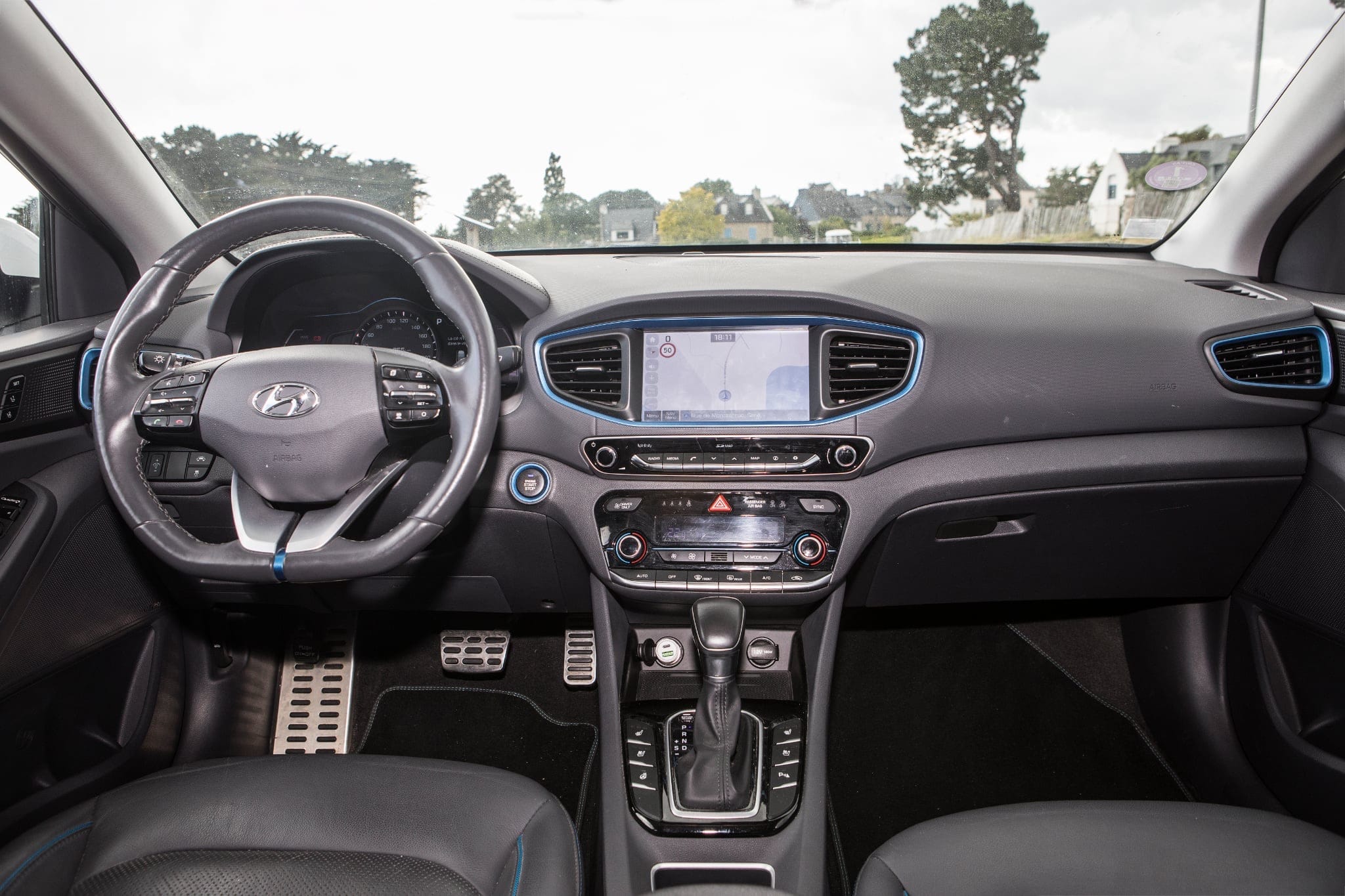 Hyundai Ioniq avec GPS