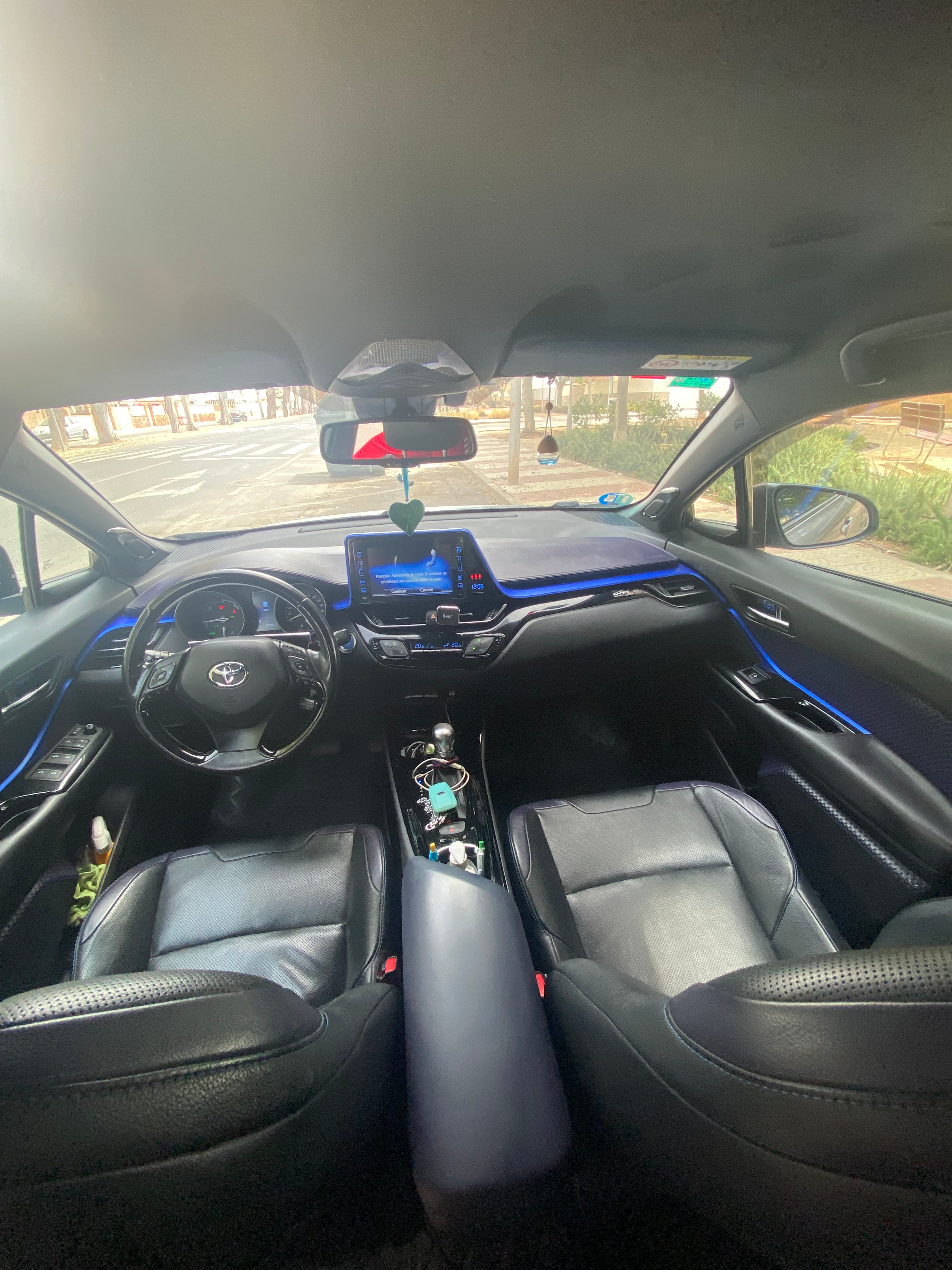 Toyota C-HR Hybrid con Aire acondicionado