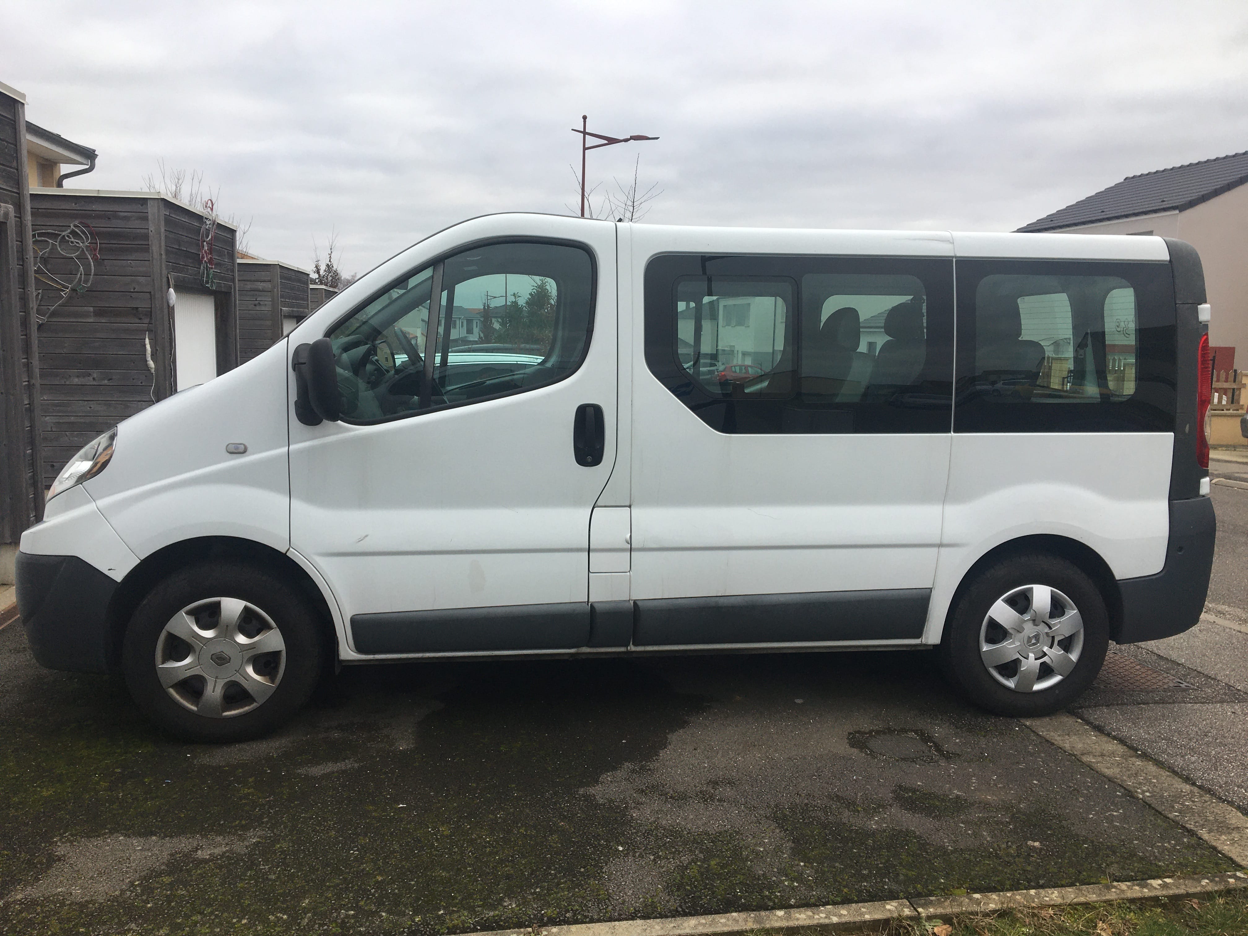 Renault Trafic Passenger 2.0 dci avec Climatisation