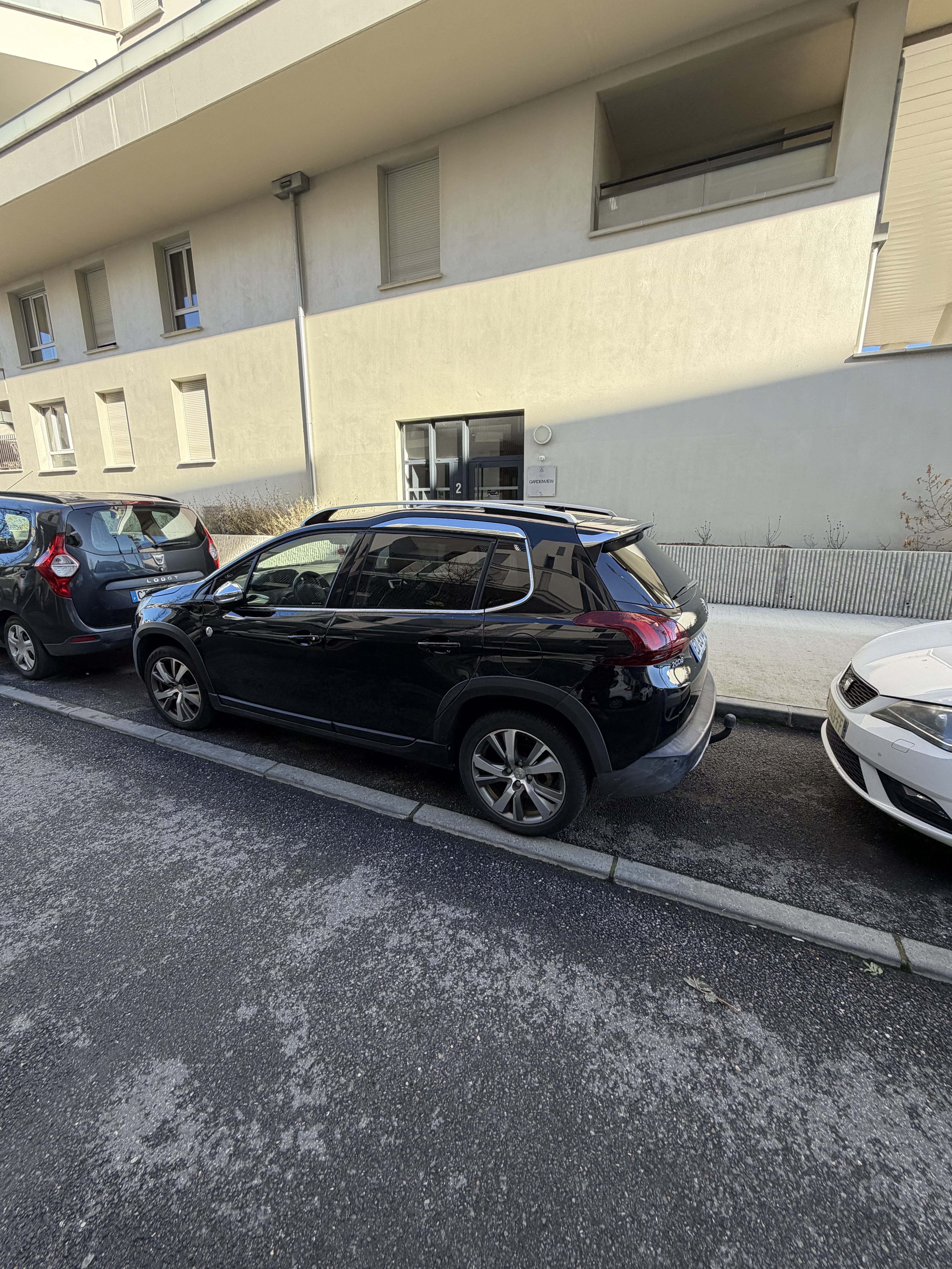 Peugeot 2008 avec Climatisation