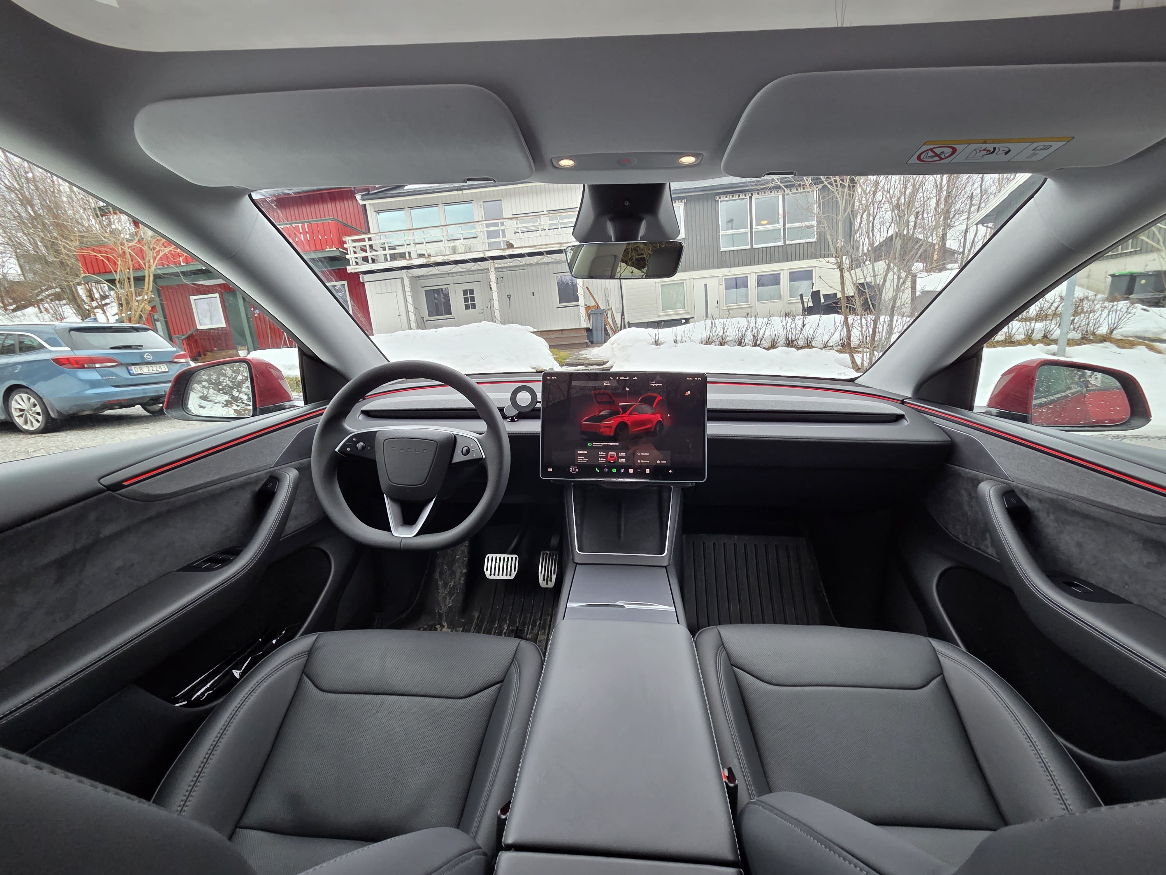 Tesla Model Y Long Range med Cruisekontroll