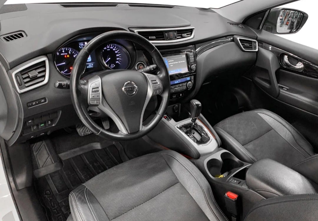 Nissan Qashqai with GPS