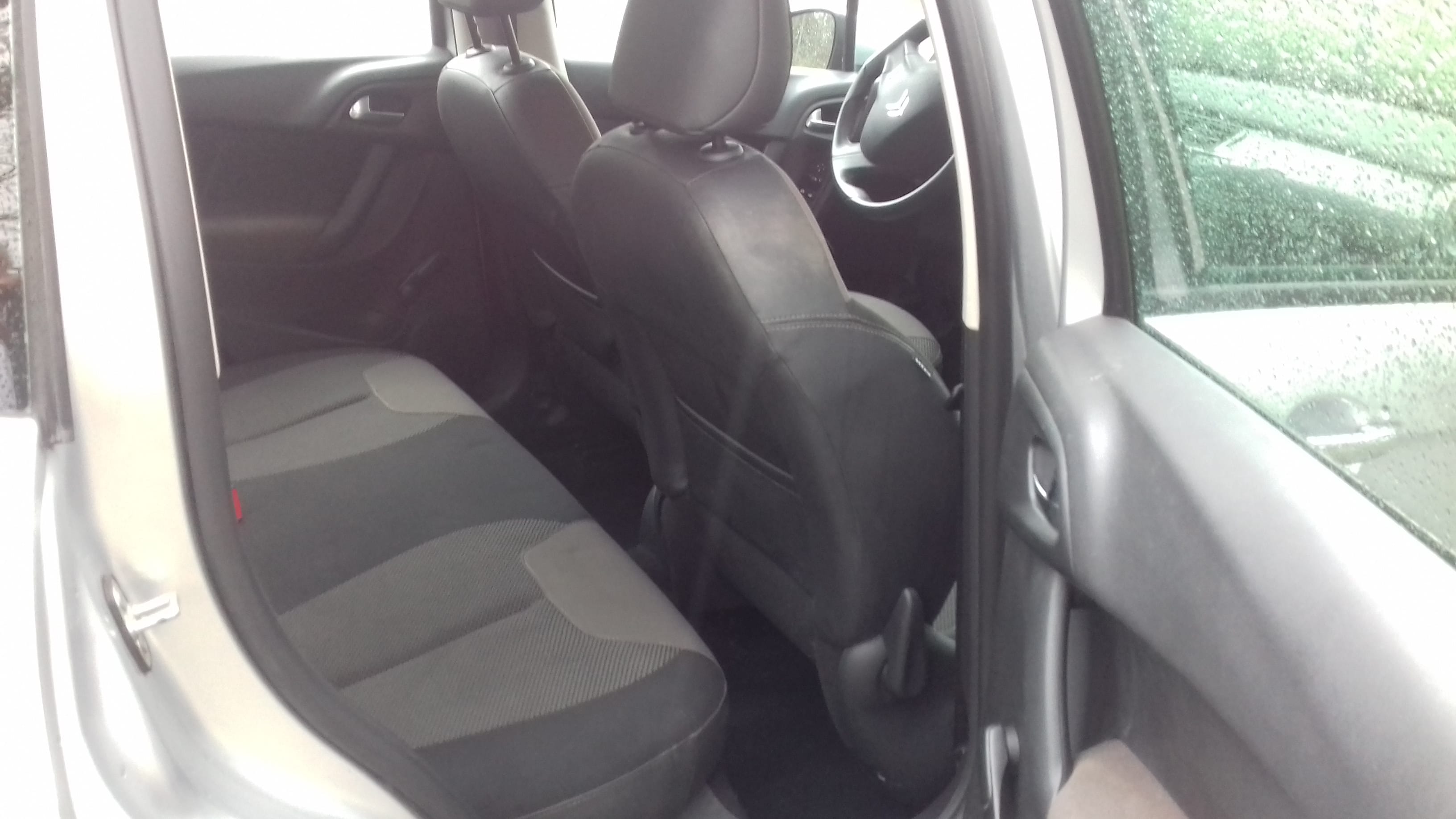 Citroen C3  HDI FAB BUISSESS 5PLACES  2015  70000KM avec Régulateur de vitesse