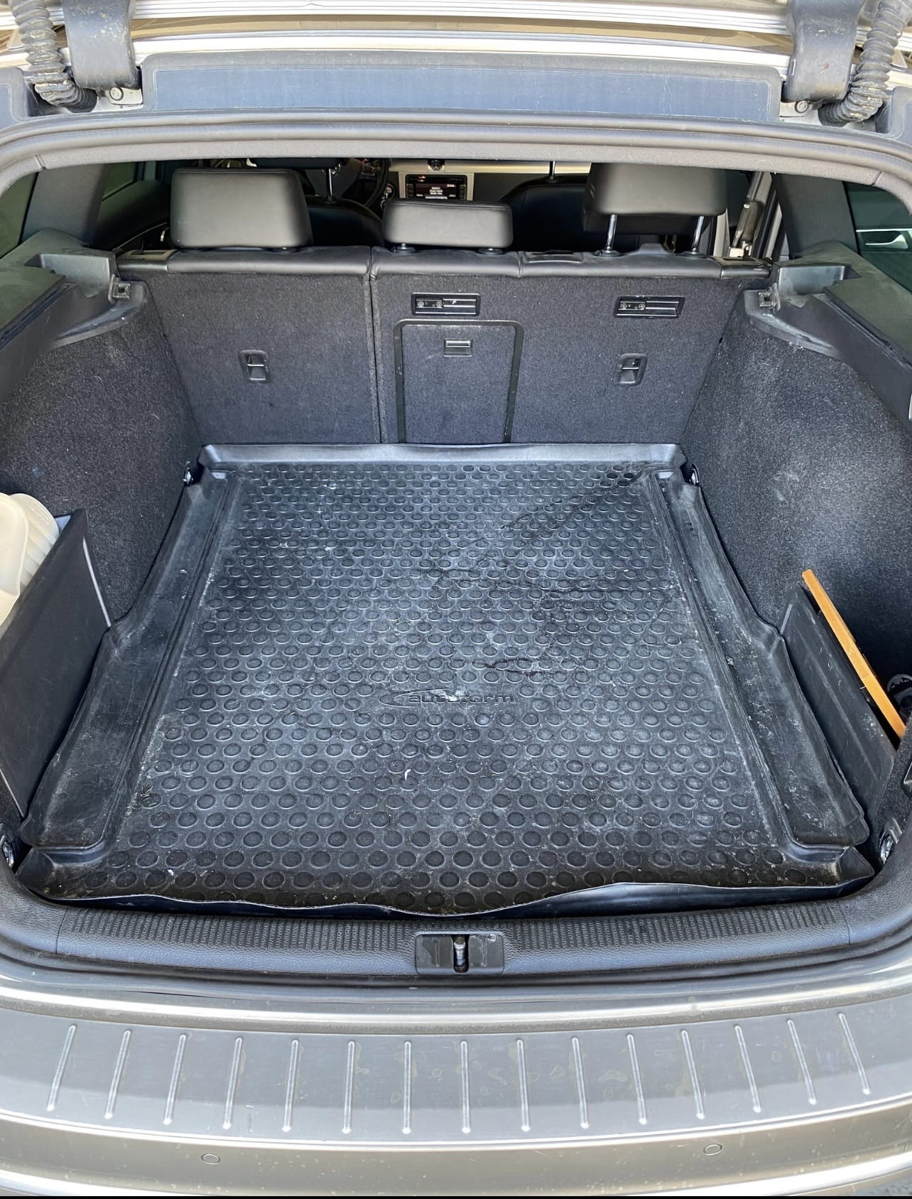 Volkswagen Passat with Bluetooth audio