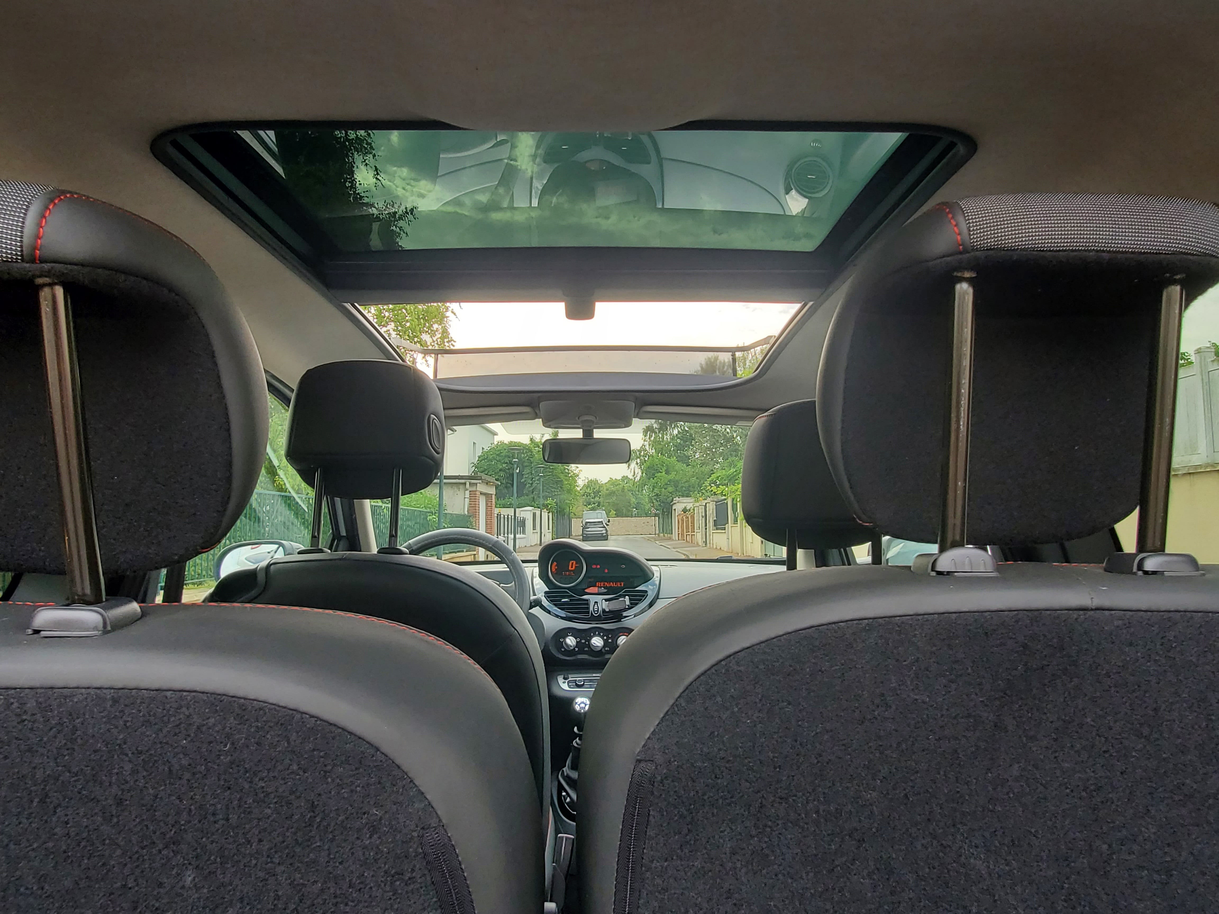 Renault Twingo II avec Audio Bluetooth