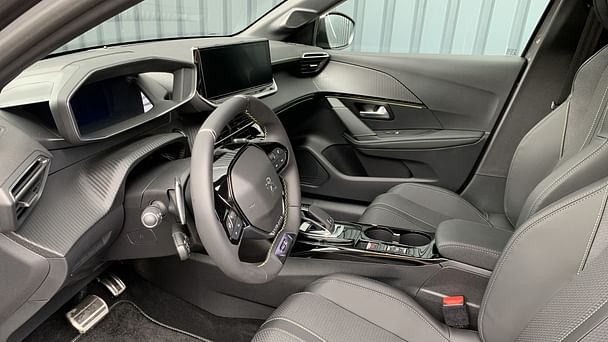 Peugeot 208 BVA II GT 1.2 PureTech avec GPS