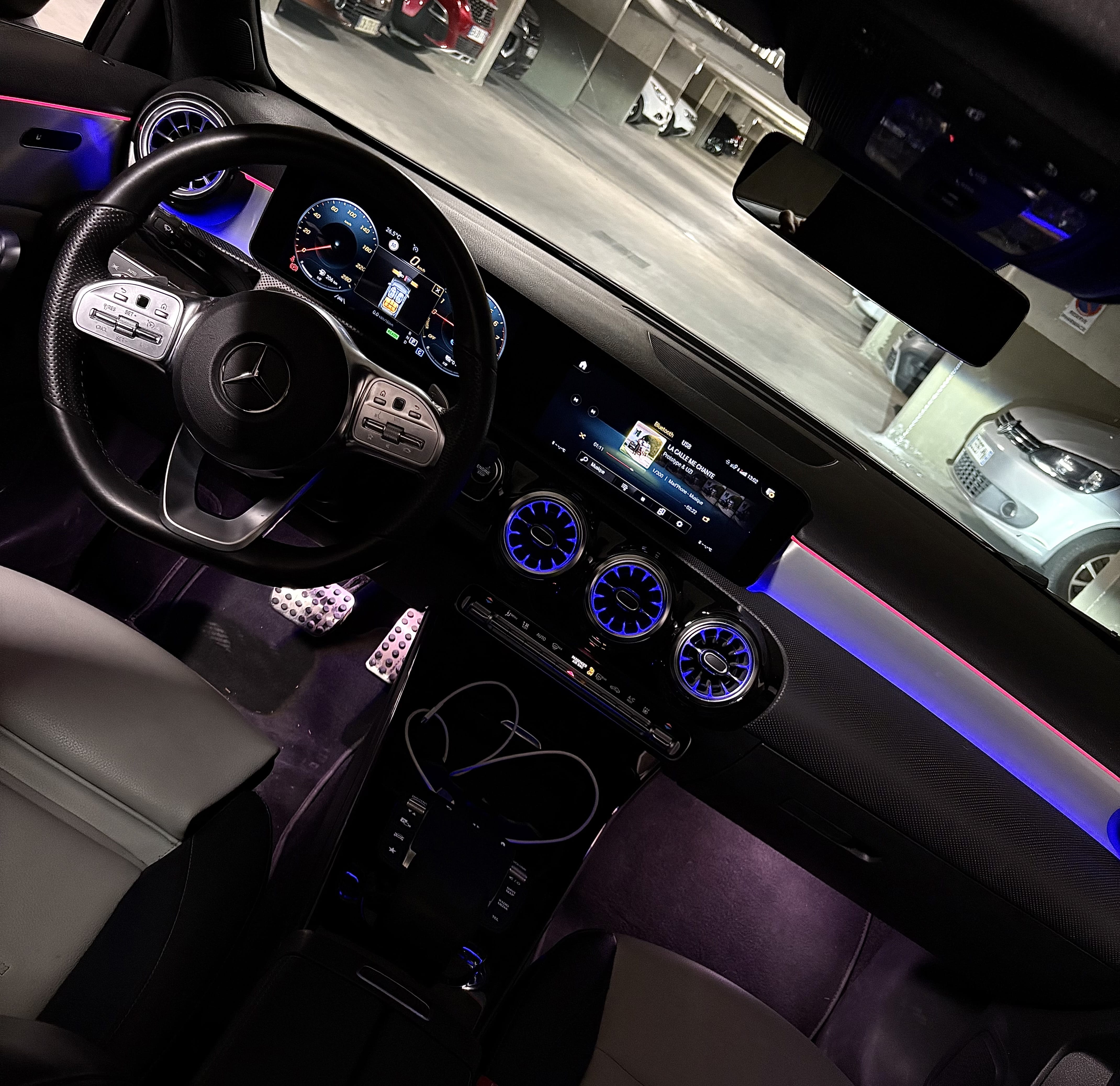 Mercedes-Benz Classe A 250 e avec GPS