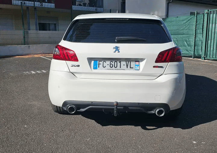 Peugeot 308 avec GPS