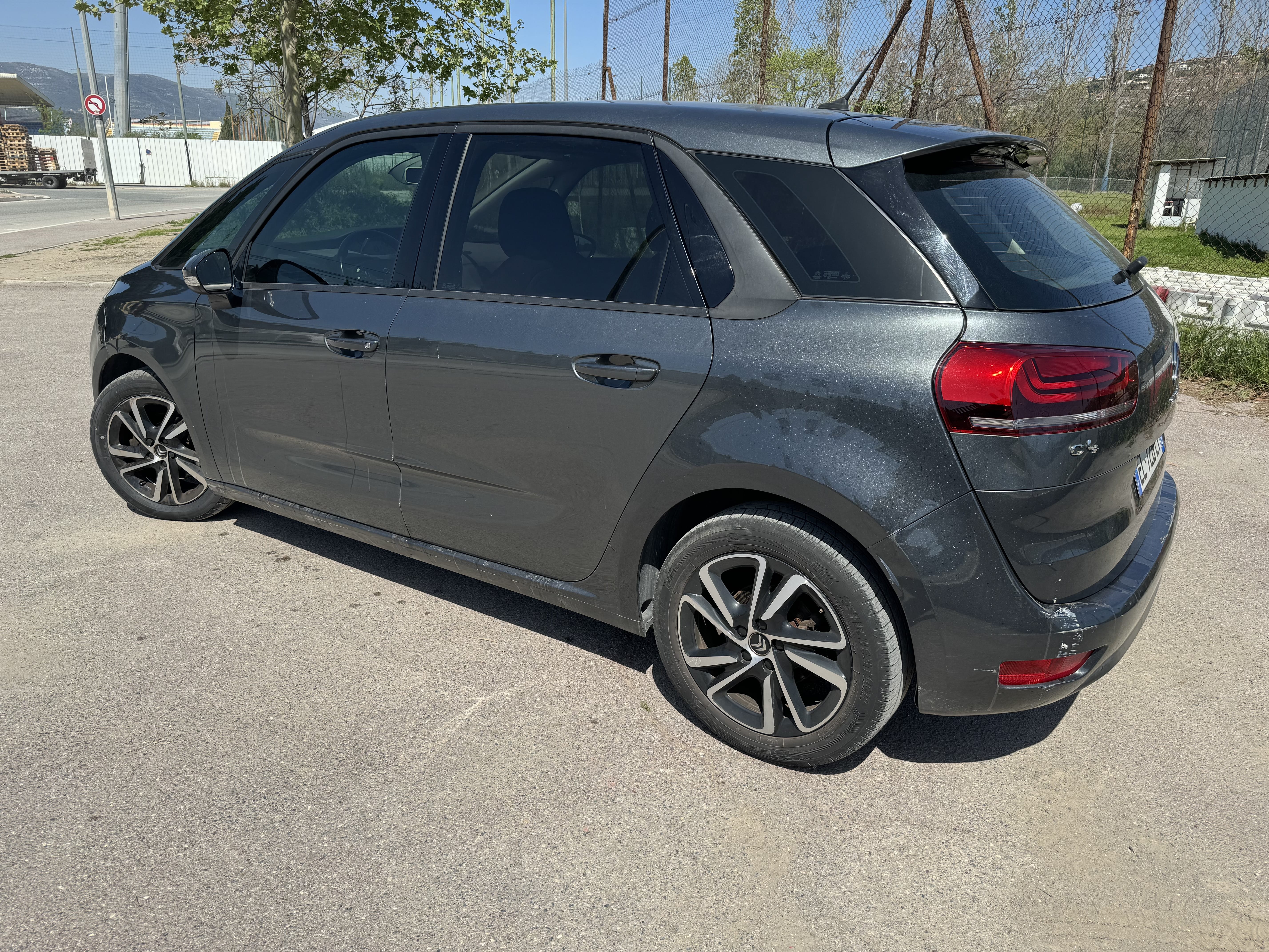 Citroen C4 Picasso avec Climatisation