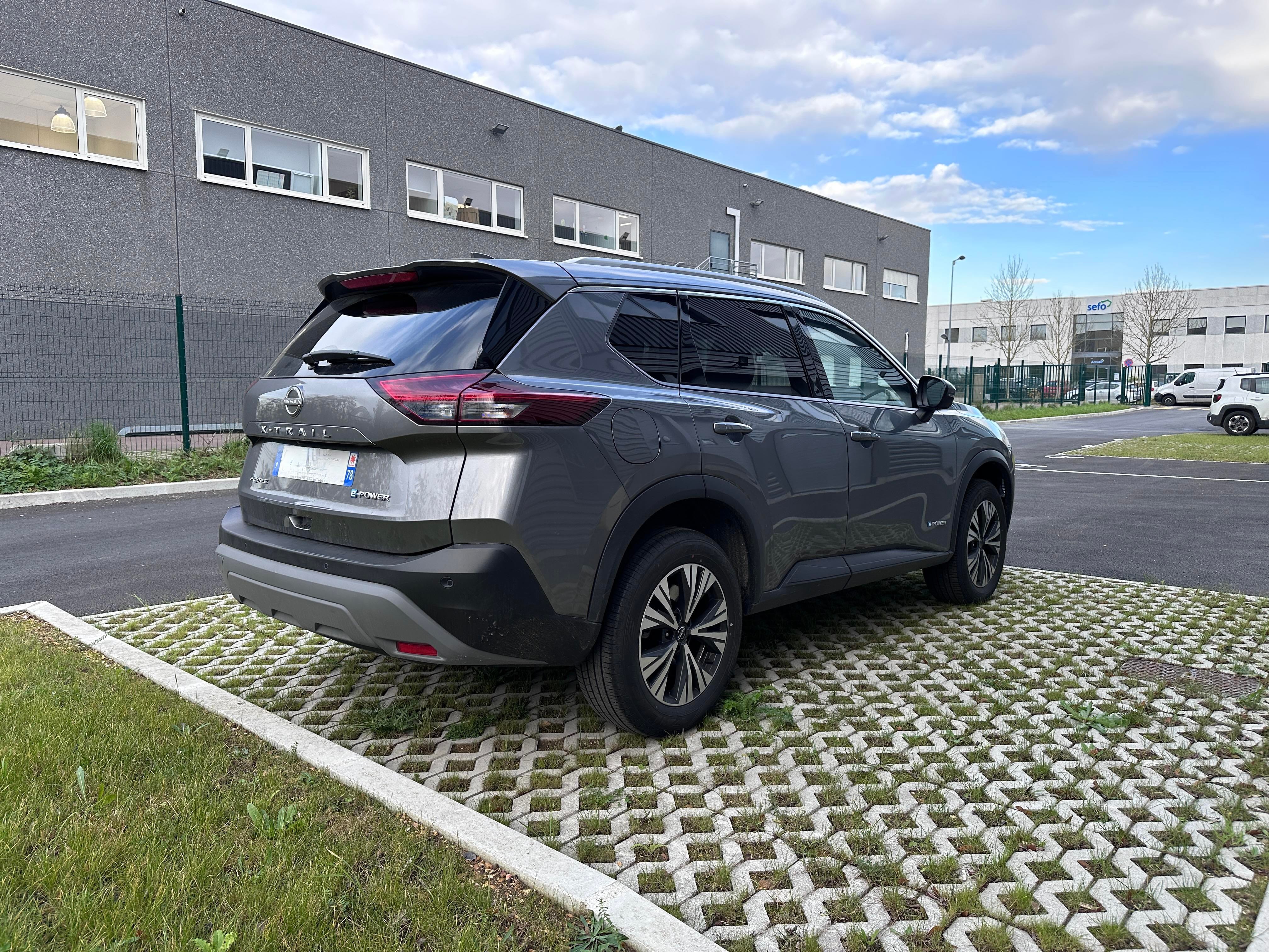 Nissan X-Trail N-CONNECTA E-4ORCE HEV 213CH BVA 7 PLACES avec Régulateur de vitesse