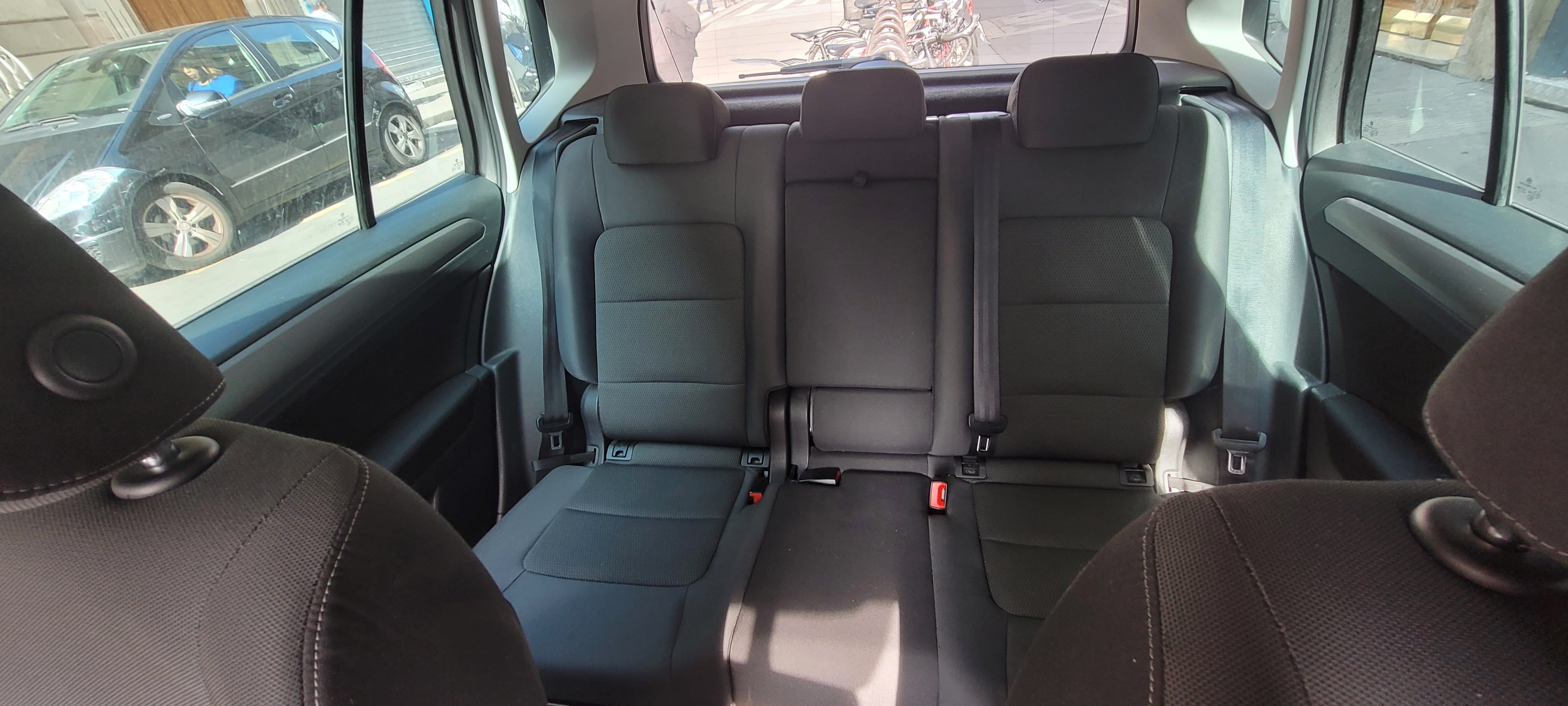 Volkswagen Golf Sportsvan (Coffre de 500L)