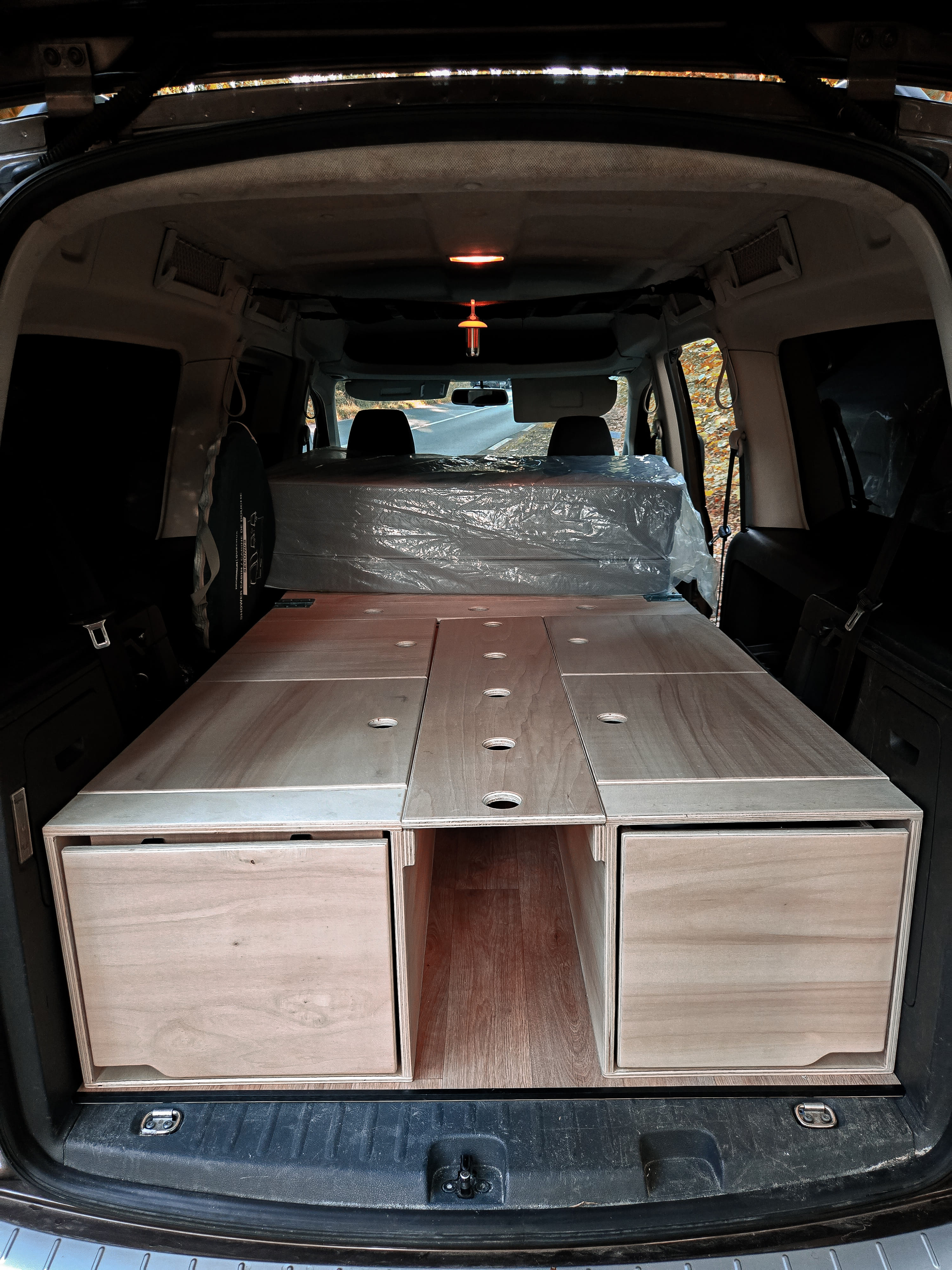 Volkswagen Caddy 2.0l TDI avec Audio Bluetooth