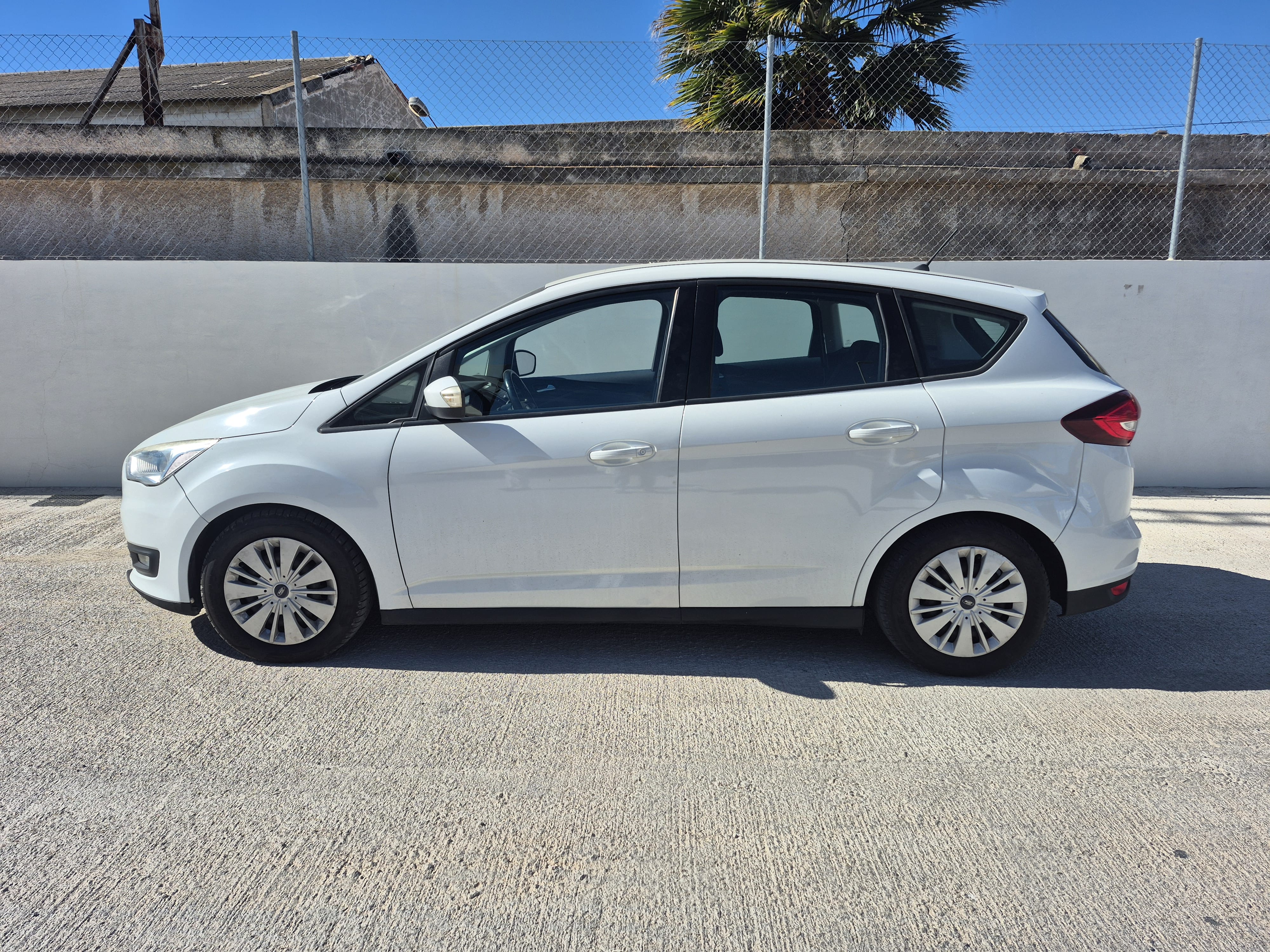 Ford C-Max mit Klimaanlage
