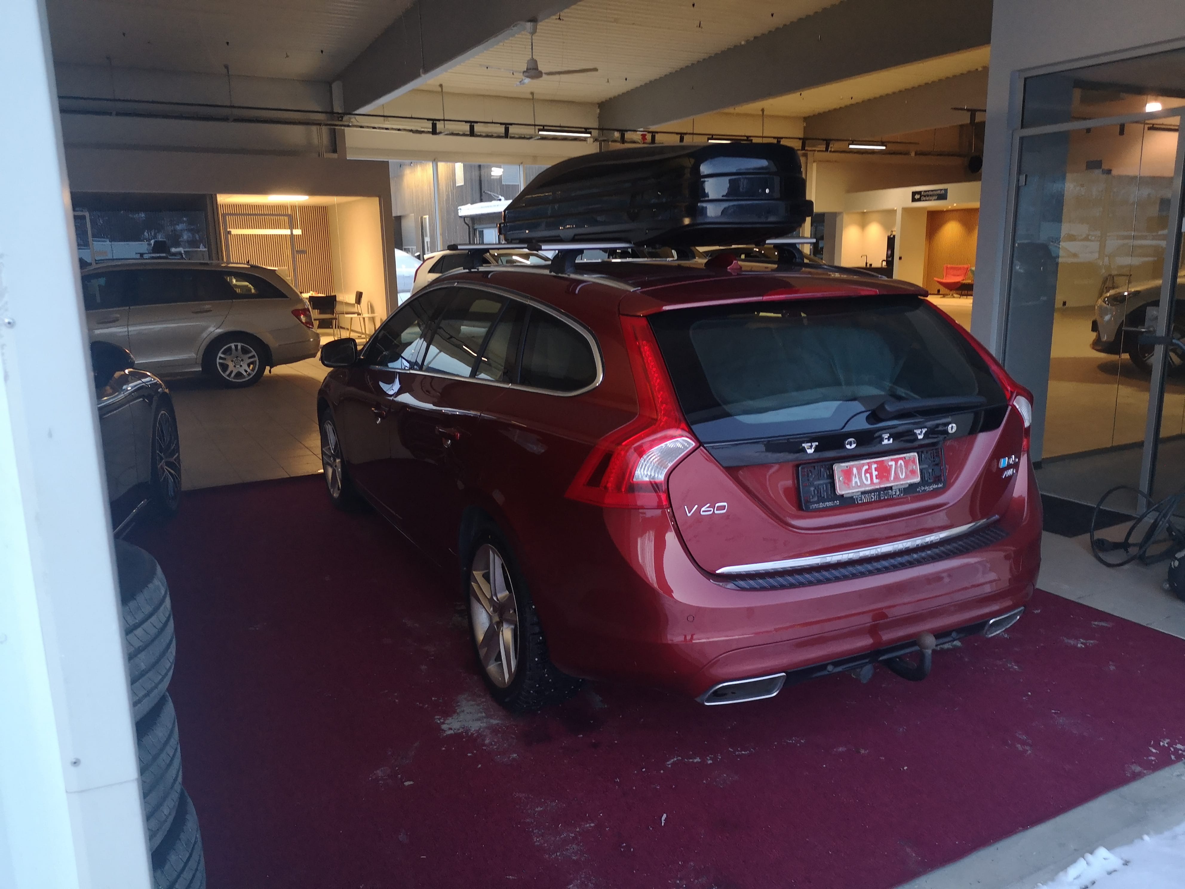 Volvo V60 Plug-in Hybrid avec GPS